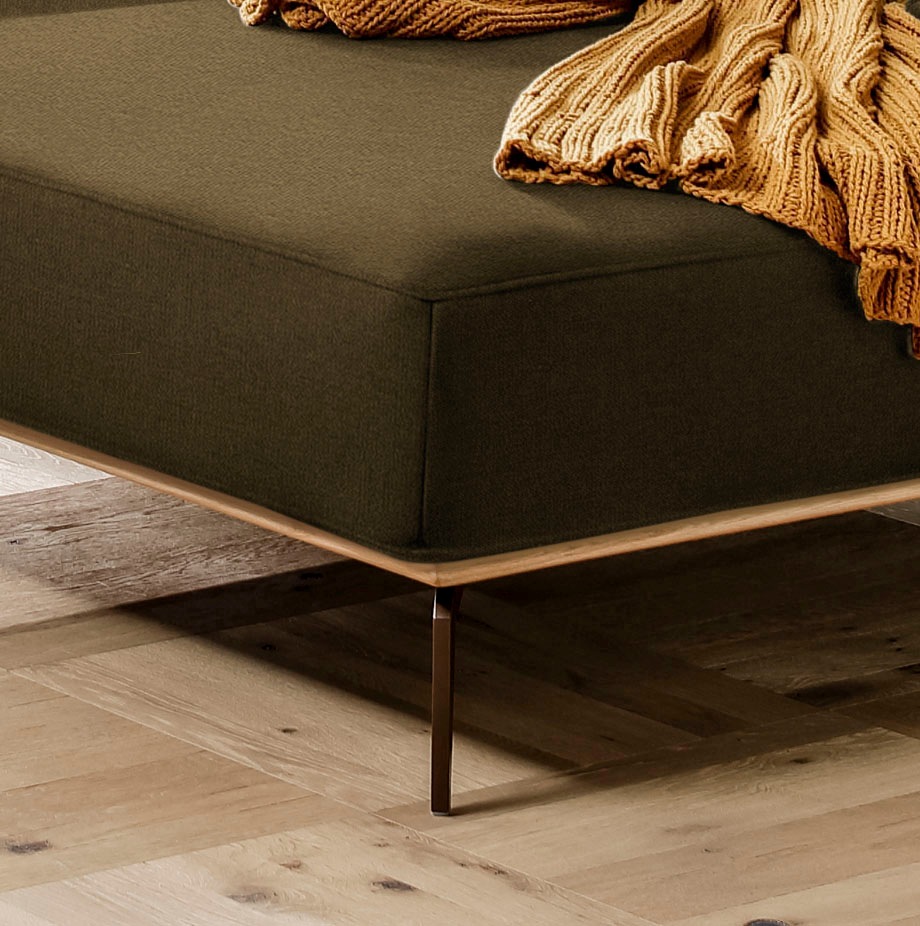 W.SCHILLIG Ecksofa »run, Designsofa mit tollem Sitzkomfort, L-Form«, mit Holzsockel, Füße in Bronze pulverbeschichtet, Breite 299 cm