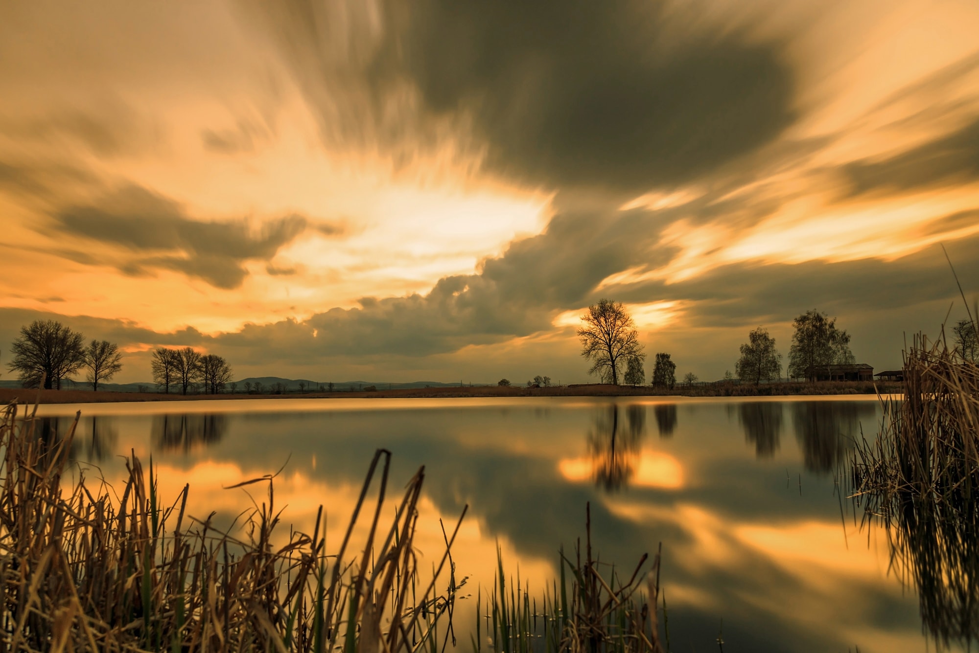 Papermoon Fototapete »SOMMER-SEE-SONNENUNTERGANG SEE BÄUME LANDSCHAFT HIMME günstig online kaufen