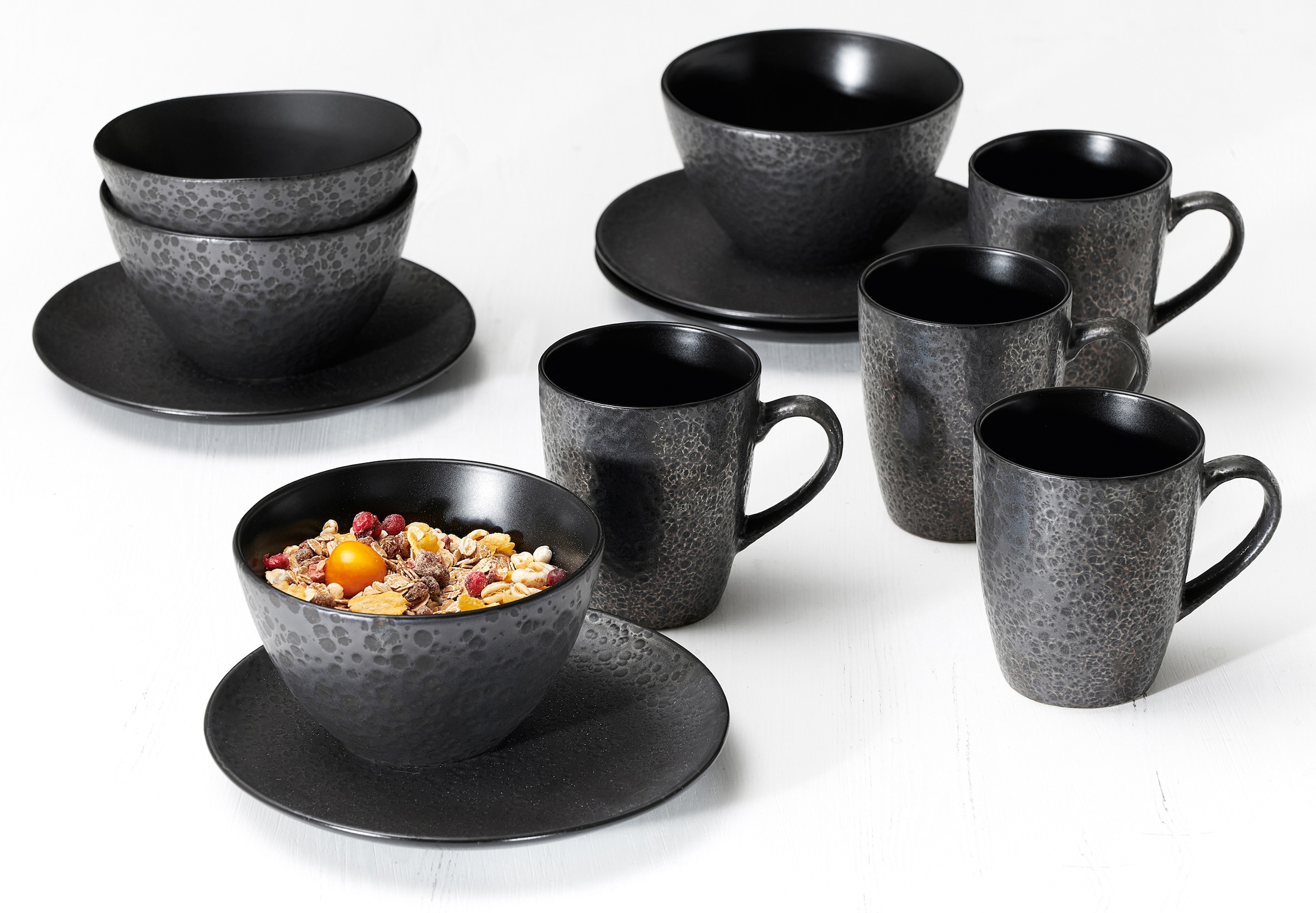 Ritzenhoff & Breker Frühstücks-Geschirrset »Service, Kitwe (Teller, Schale, Kaffeebecher)«, (Set, 12 tlg.), seidenmatter Schwarzton mit Kupferstich, 12 Teile, für 4 Personen