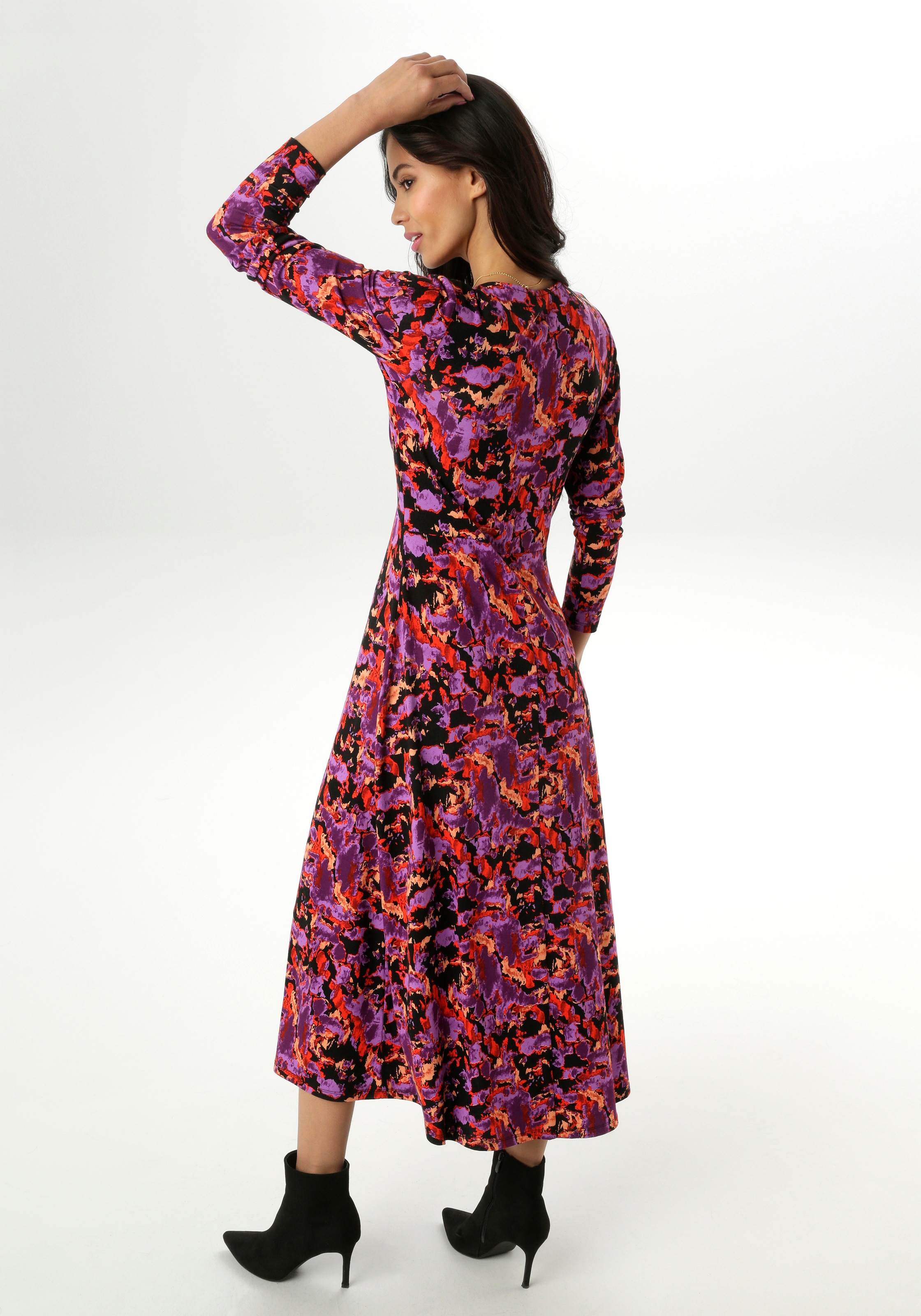 Aniston SELECTED Maxikleid, mit V-Ausschnitt in Wickeloptik und Unterbrustnaht - NEUE KOLLEKTION