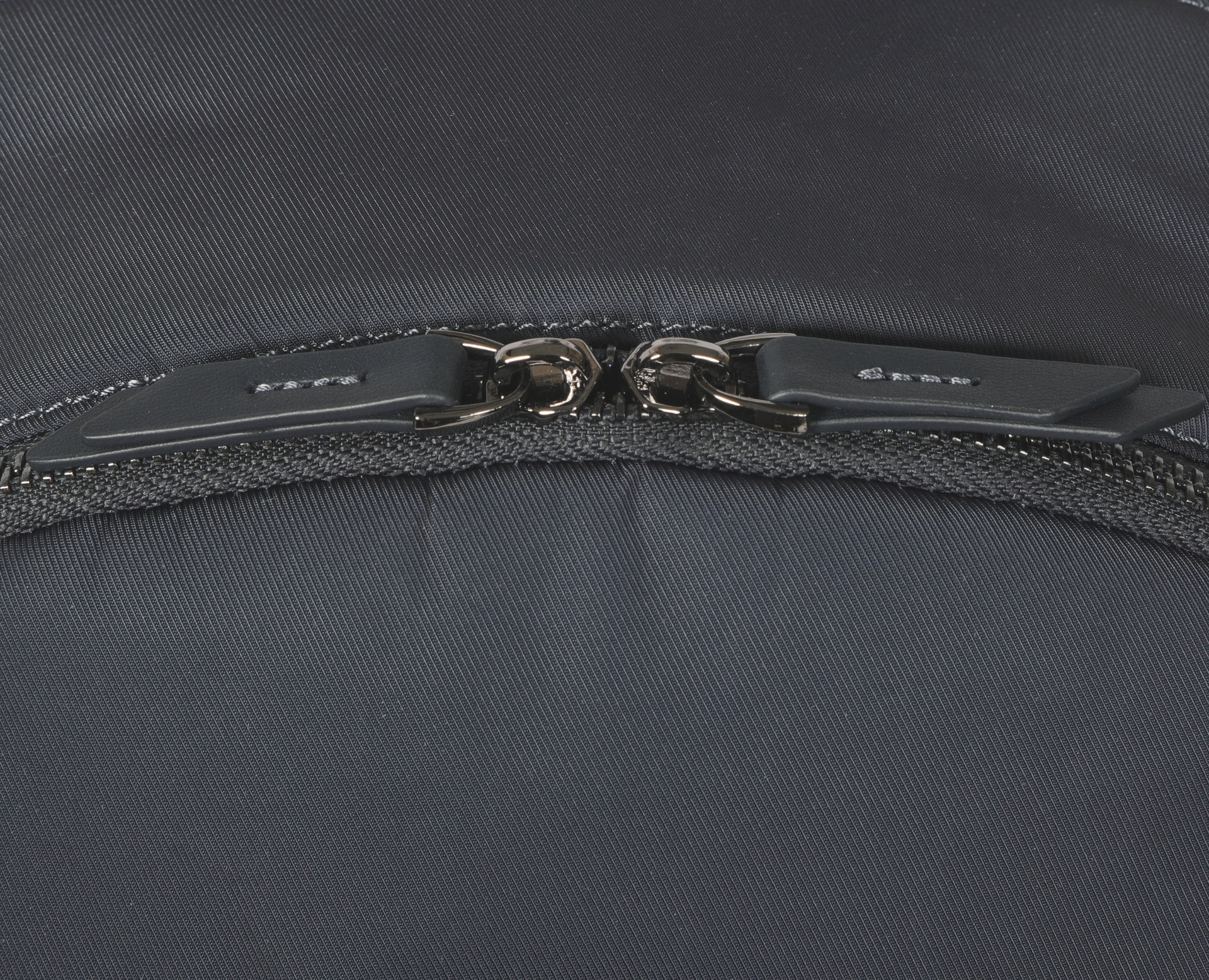 Targus Laptoprucksack »Avila 15-16 Backpack«, hochwertige Metallbeschläge