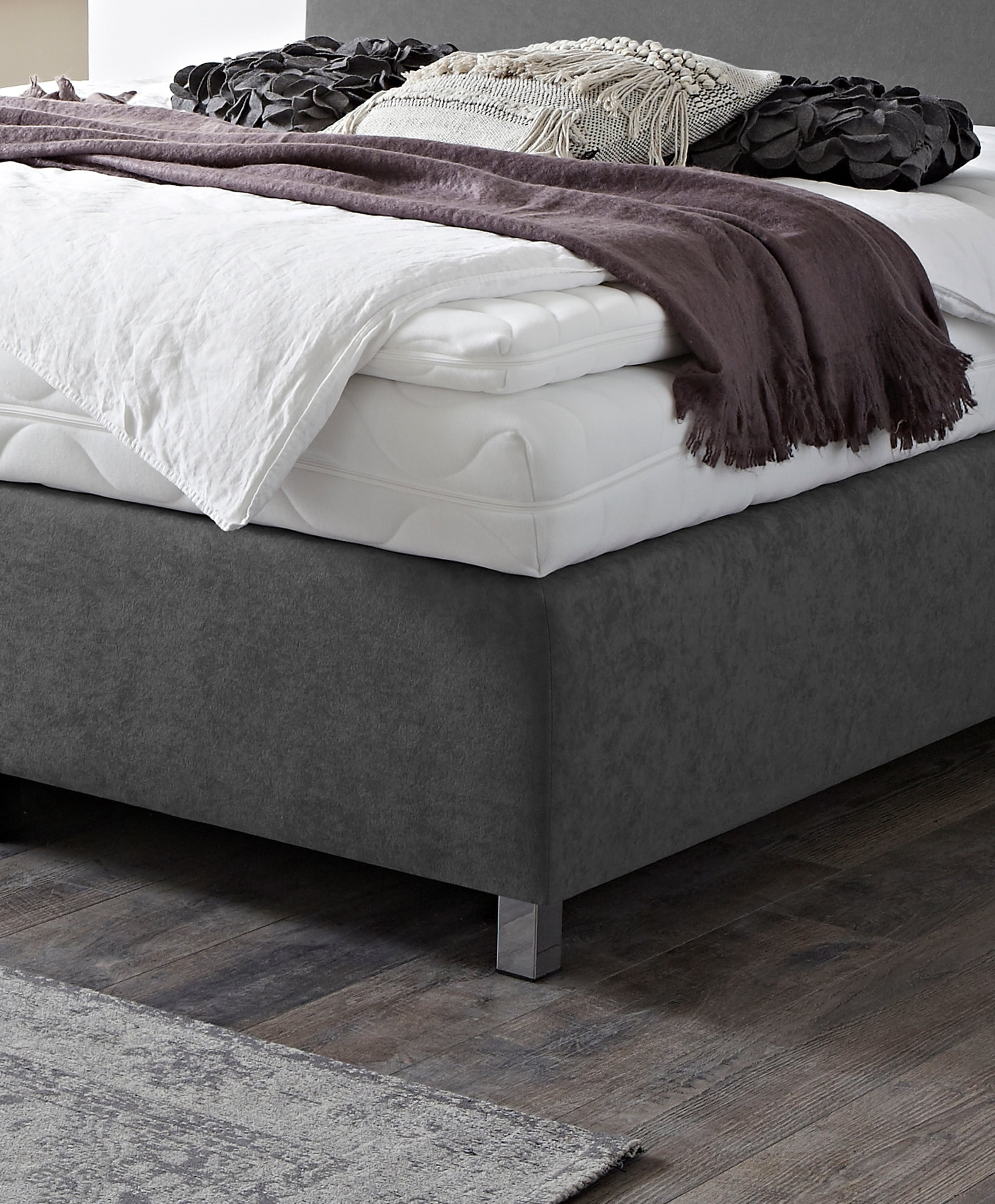 Westfalia Schlafkomfort Boxspringbett »Florenz in den Breiten 160x200, 180x200cm & 200x200cm« Verchromte Metallfüße, die die Kopfteilform aufgreifen