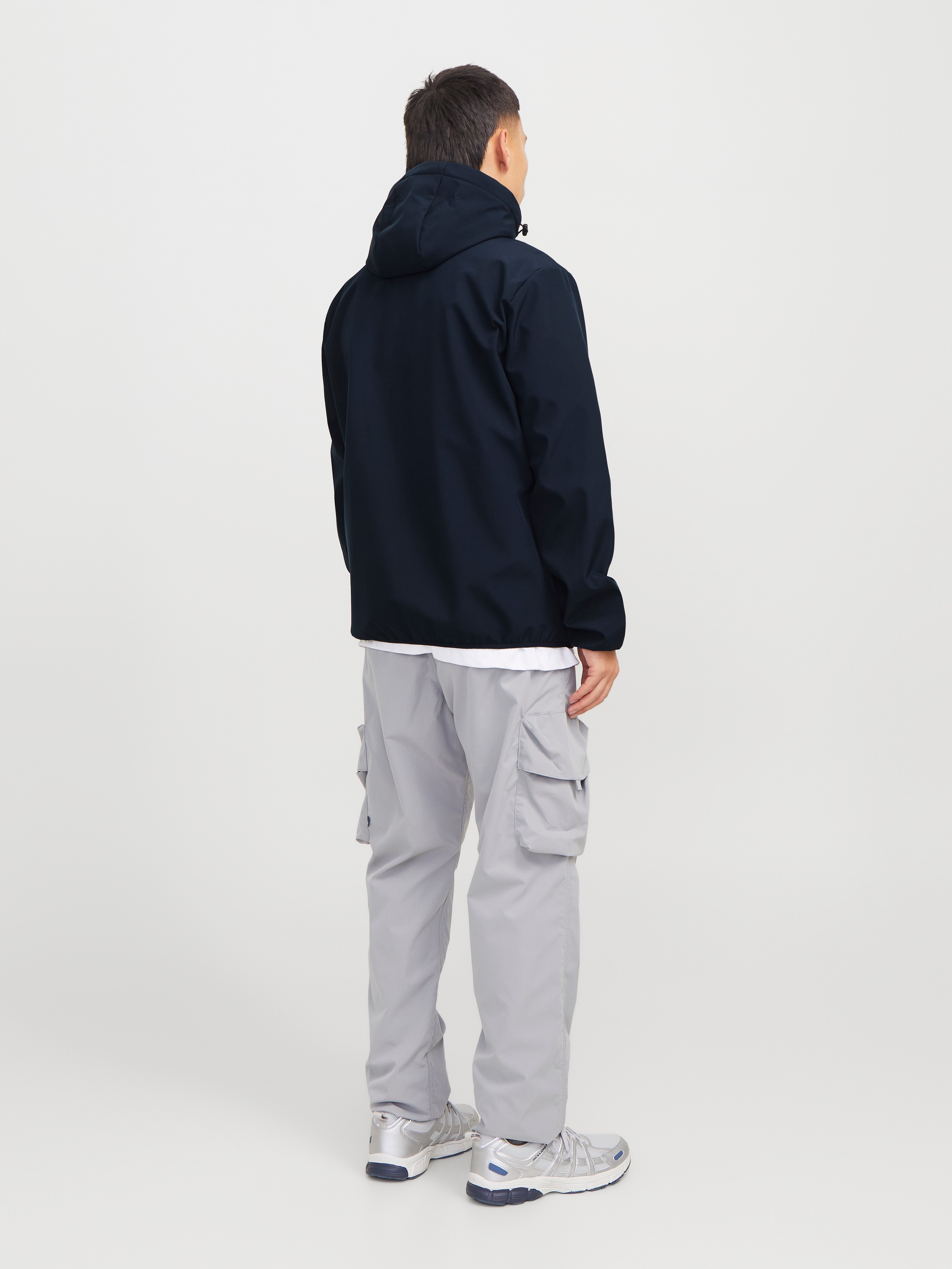 Jack & Jones Softshelljacke »JJTHEO SOFTSHELL JACKET«, mit Kapuze