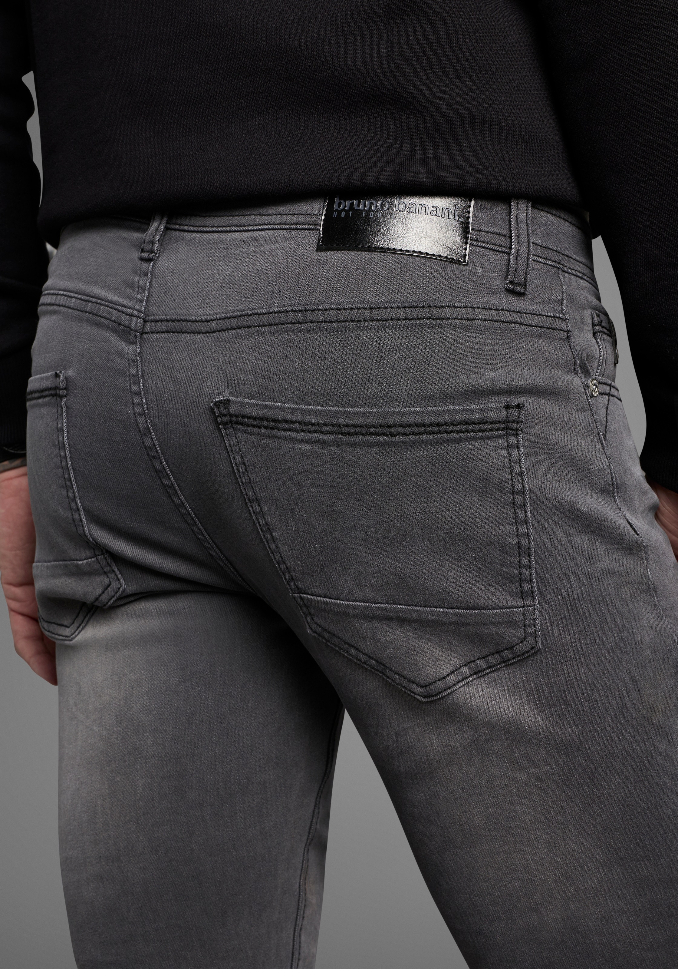 Bruno Banani Slim-fit-Jeans »Grady«, schmale Beinform, niedrige Leibhöhe, mit Eingrifftaschen