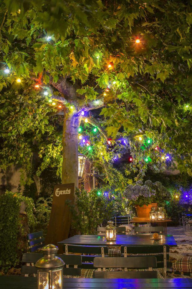 KONSTSMIDE LED-Lichterkette, bunt, 10 bunte Birnen / 80 warm weiße Dioden