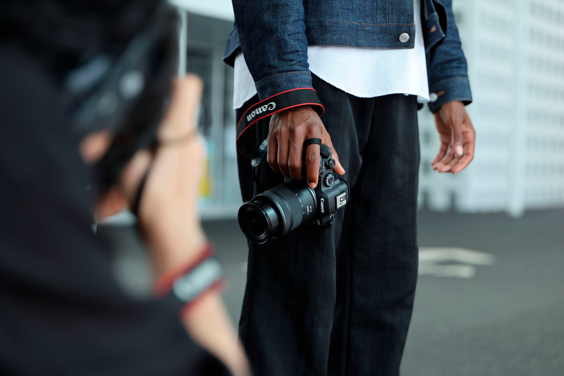 Canon Objektiv »RF 16-28mm F2.8 IS STM«, Passend für Canon EOS R System Kameras (z.B. EOS RP, R8)