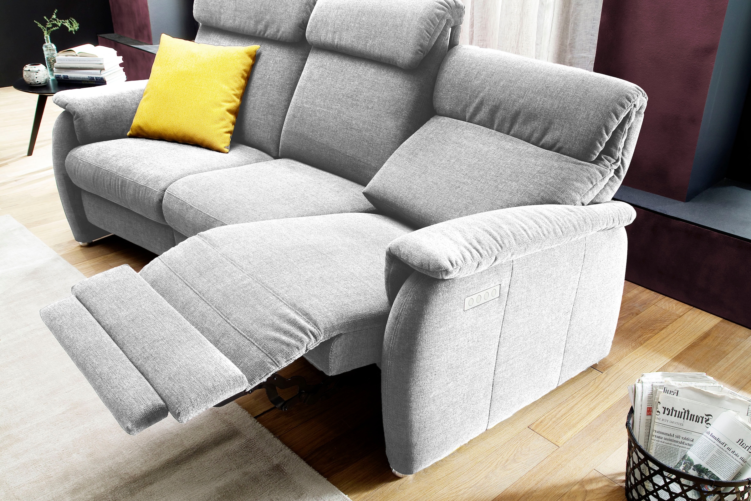 Home affaire Sofa »Turin«, mit motorischer Relaxfunktion, Tisch, Leuchte + USB-Ladestation