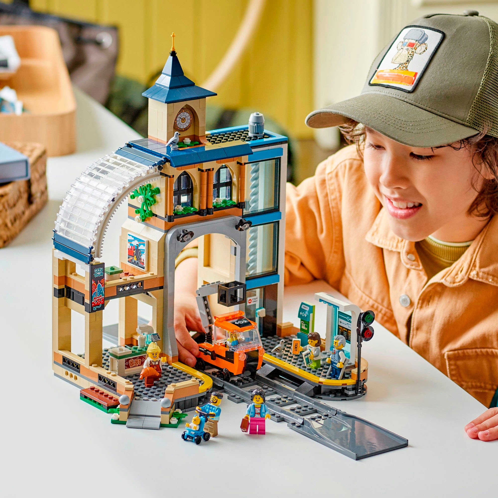 LEGO® Konstruktionsspielsteine »Hauptbahnhof (60469), LEGO City«, (752 St.), Made in Europe