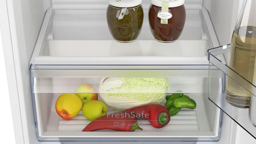 NEFF Einbaukühlschrank »KI1211SE0«, KI1211SE0, 87,4 cm hoch, 54,1 cm breit, Fresh Safe: Schublade für flexible Lagerung von Obst & Gemüse