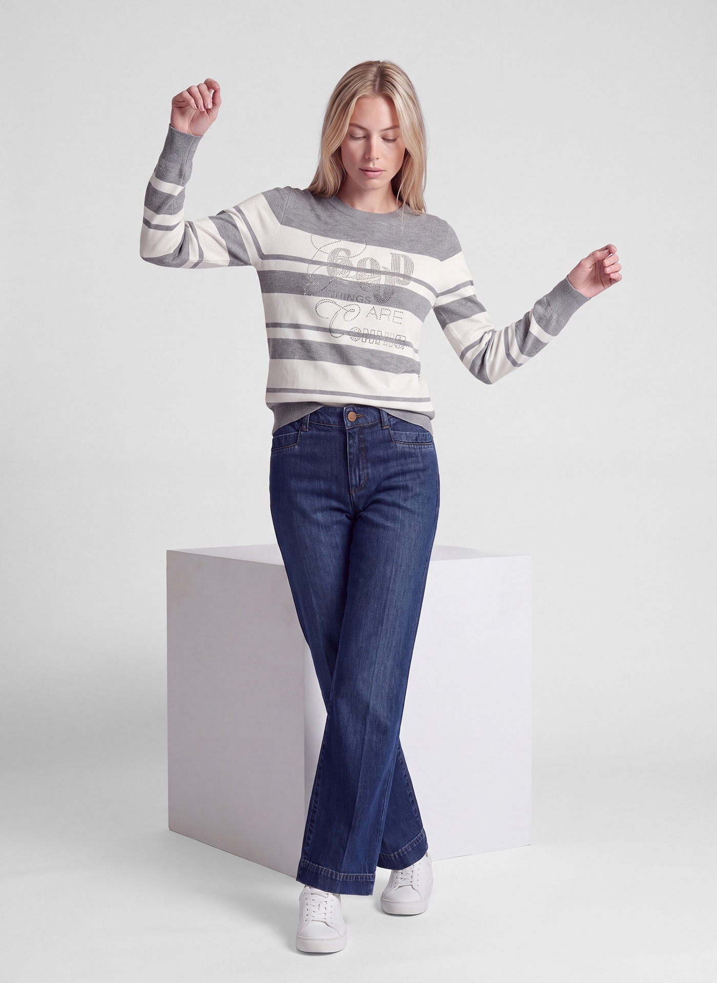 Rabe Strickpullover im Streifen-Look und mit Glitzersteinen