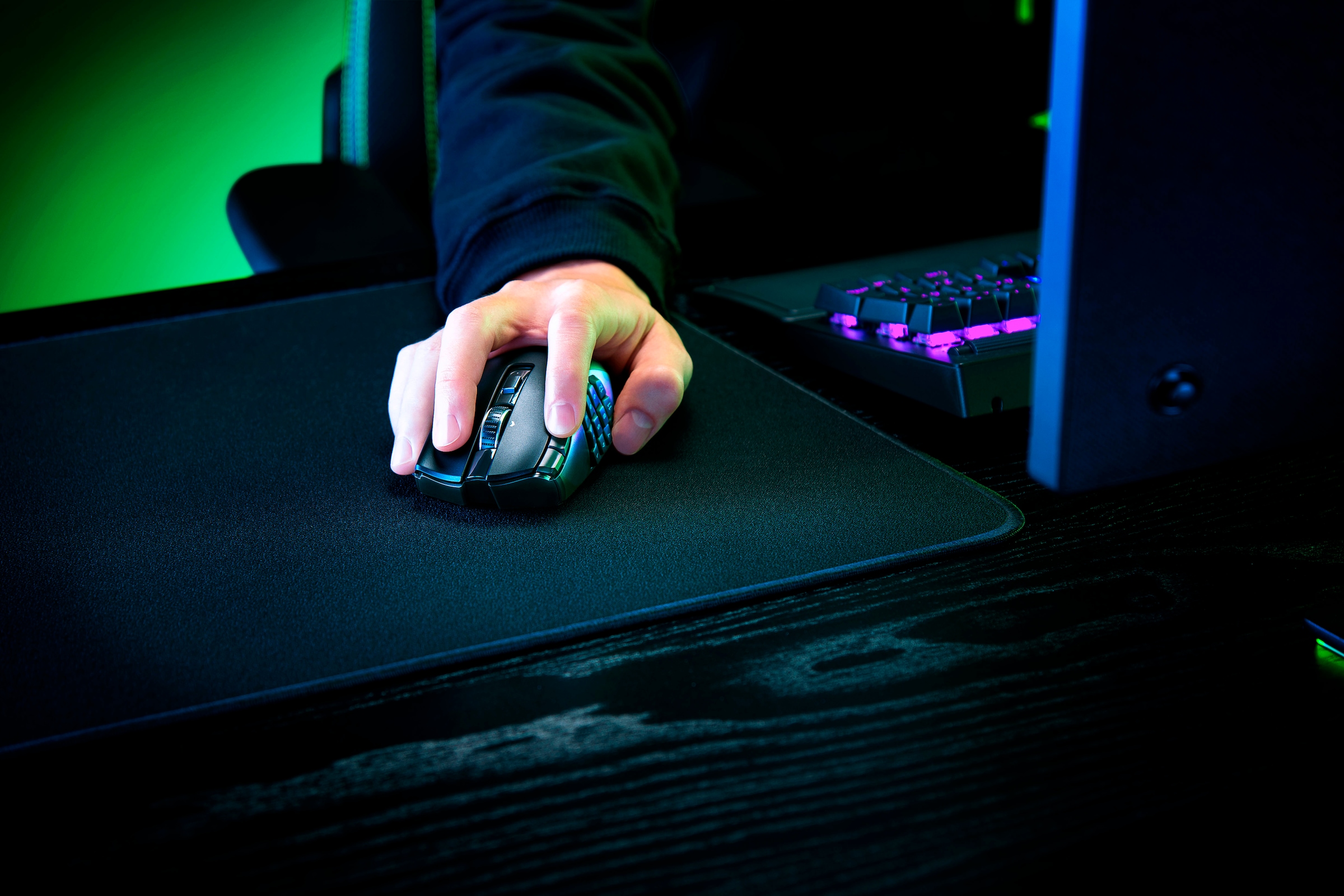 RAZER Gaming-Maus »Naga V2 HyperSpeed«, Bluetooth-RF Wireless