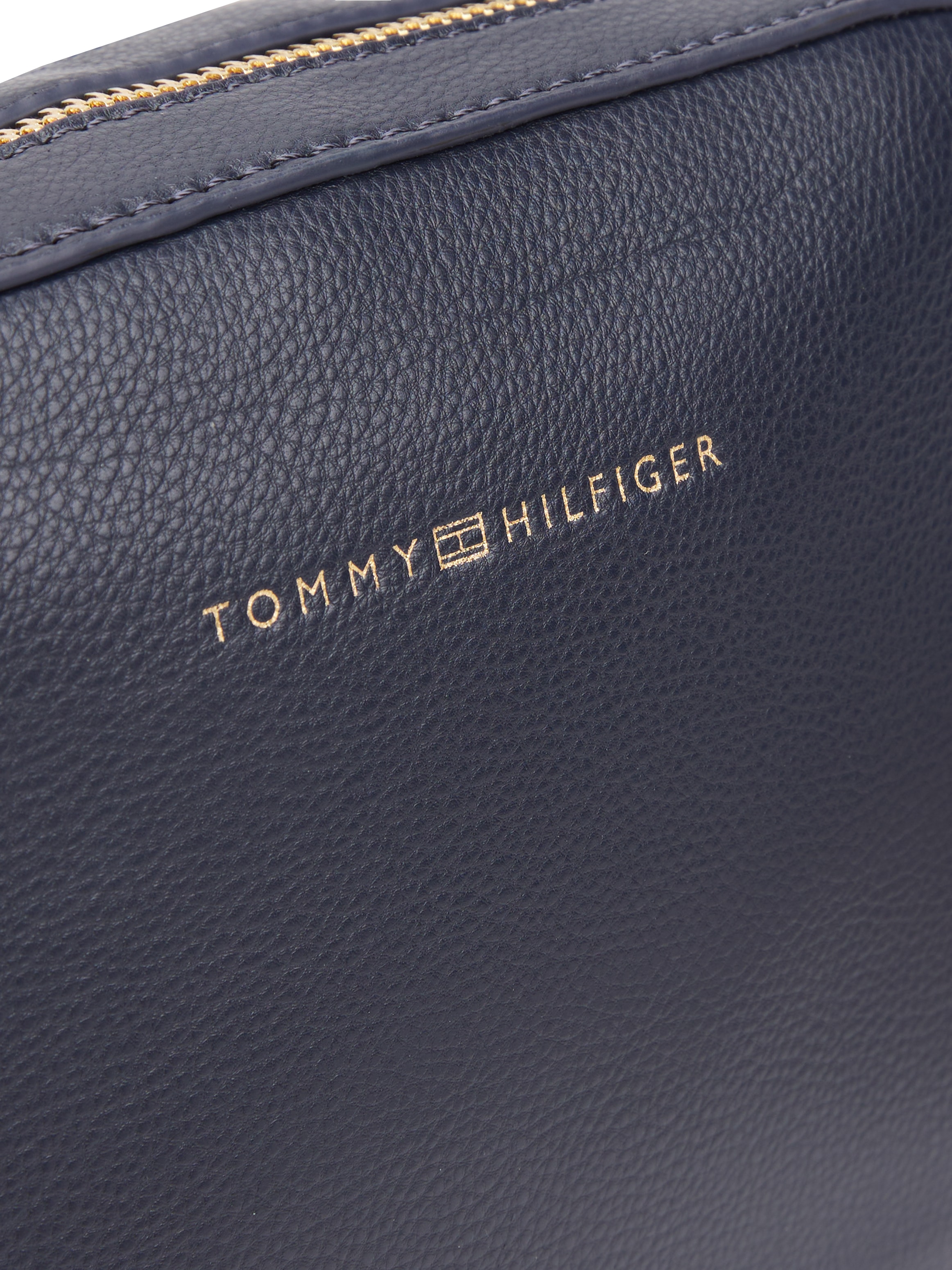 Tommy Hilfiger Umhängetasche »TH LOGOTAPE CAMERA BAG«, Damen Schultertasche, Minibag mit Logo-Schriftzug auf Umhängeriemen