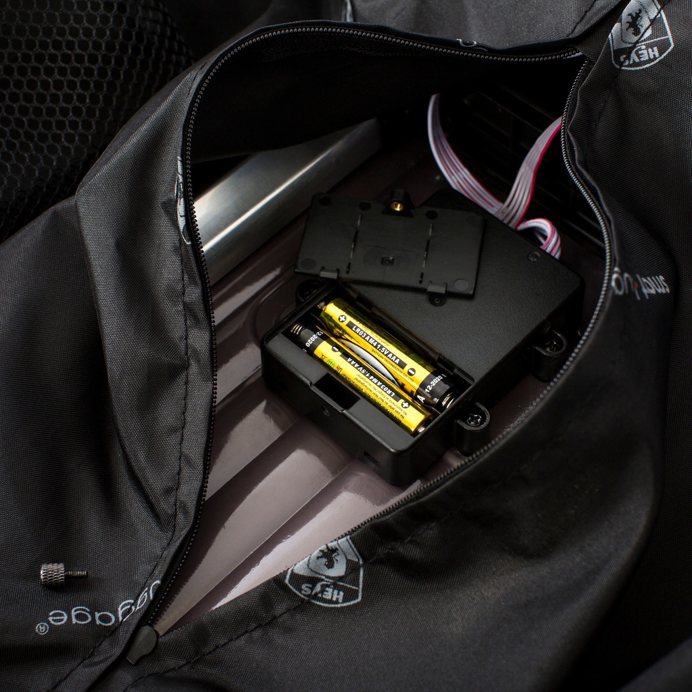 Heys Hartschalen-Trolley »Smart Luggage®, in verschiedenen Farben und Größen«, 4 Rollen, Heys x Joachim Llambi Handgepäck Smart Gepäck mit App-Funktion