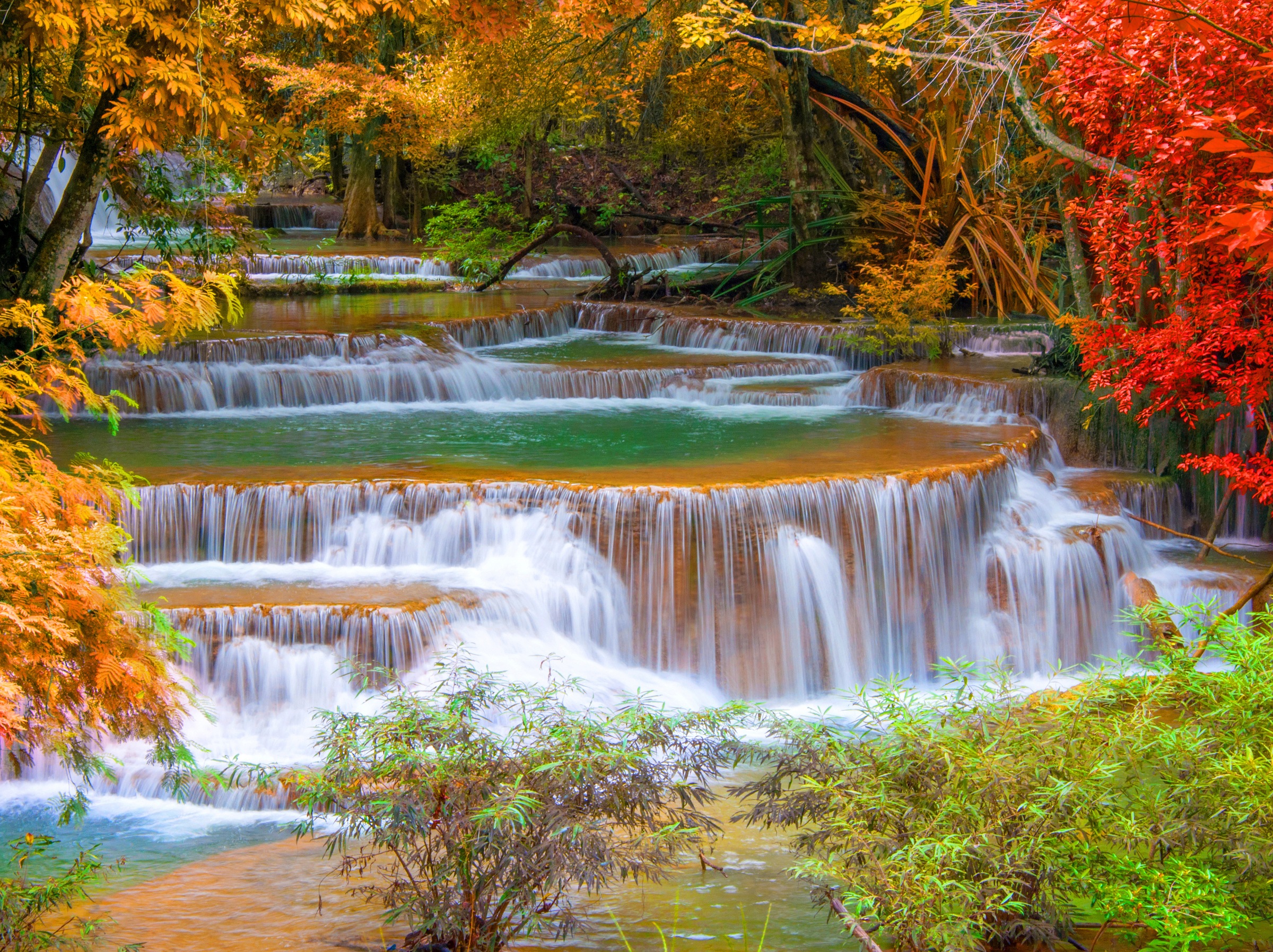 Papermoon Fototapete »Waterfall in Rain Forest« glatt günstig online kaufen