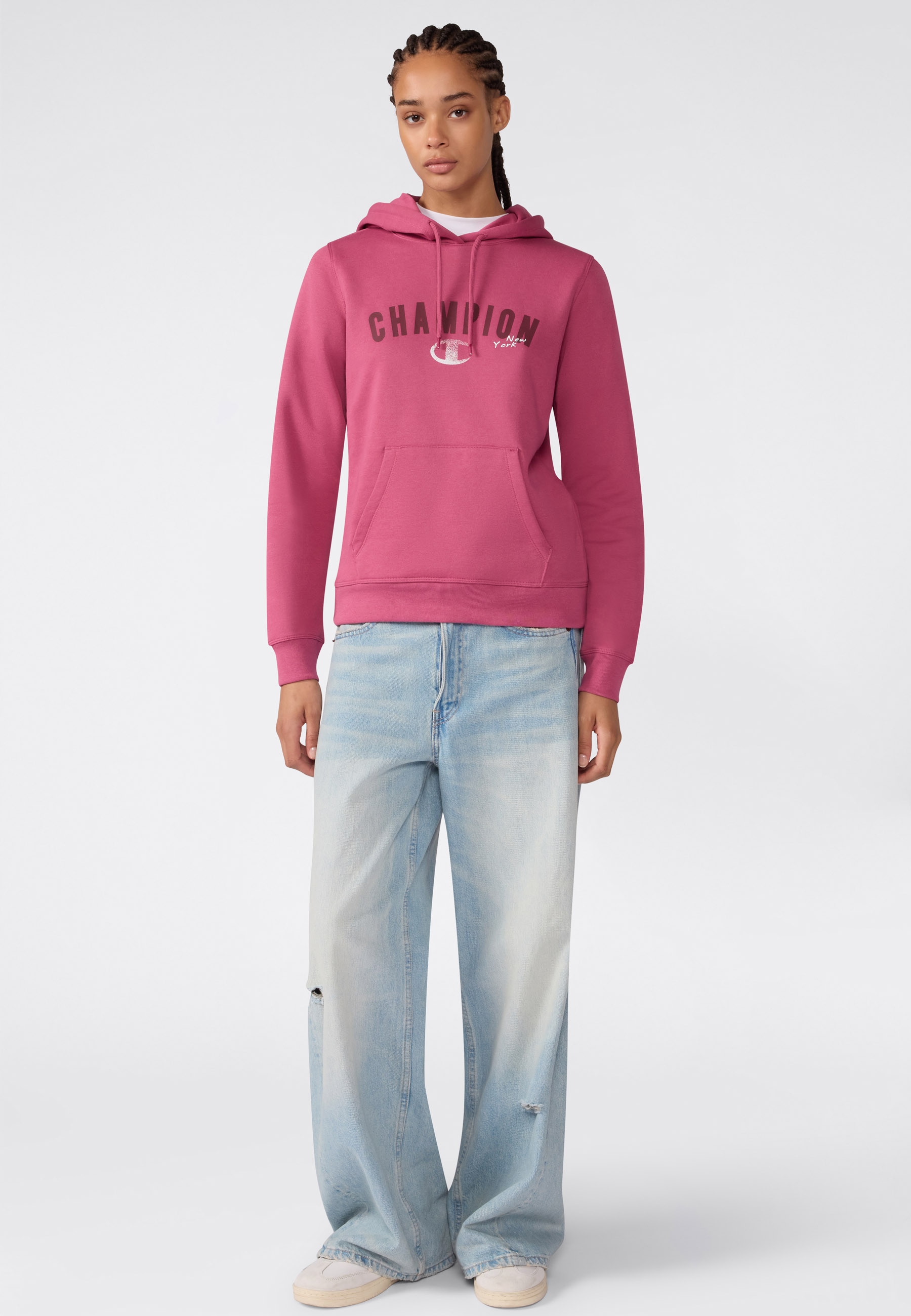 Champion Kapuzensweatshirt »SPORTWEAR HOODIE Slim Fit«, mit sportlicher Optik, körpernahe Slim-Fit-Passform, moderner Schnitt
