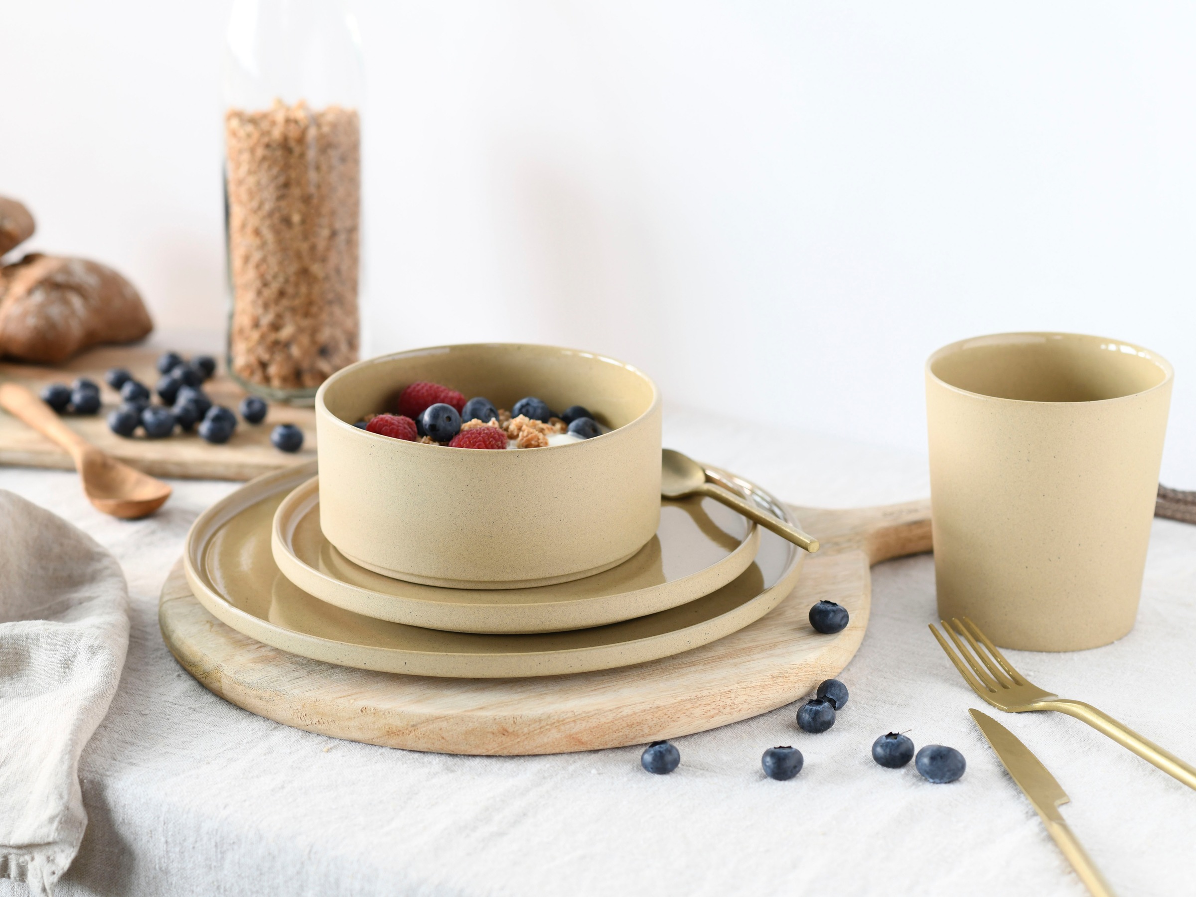 CreaTable Kombiservice »Futuro«, (Set, 8 tlg.), Service, je 2 Speiseteller, Dessertteller, Schalen, Kaffeebecher