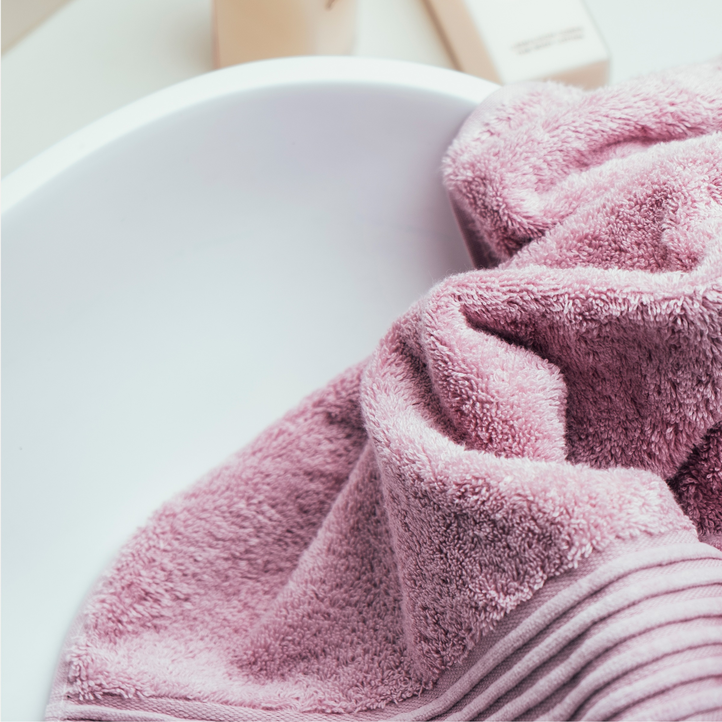 Möve Badetuch »Loft« mit breiter Bordüre