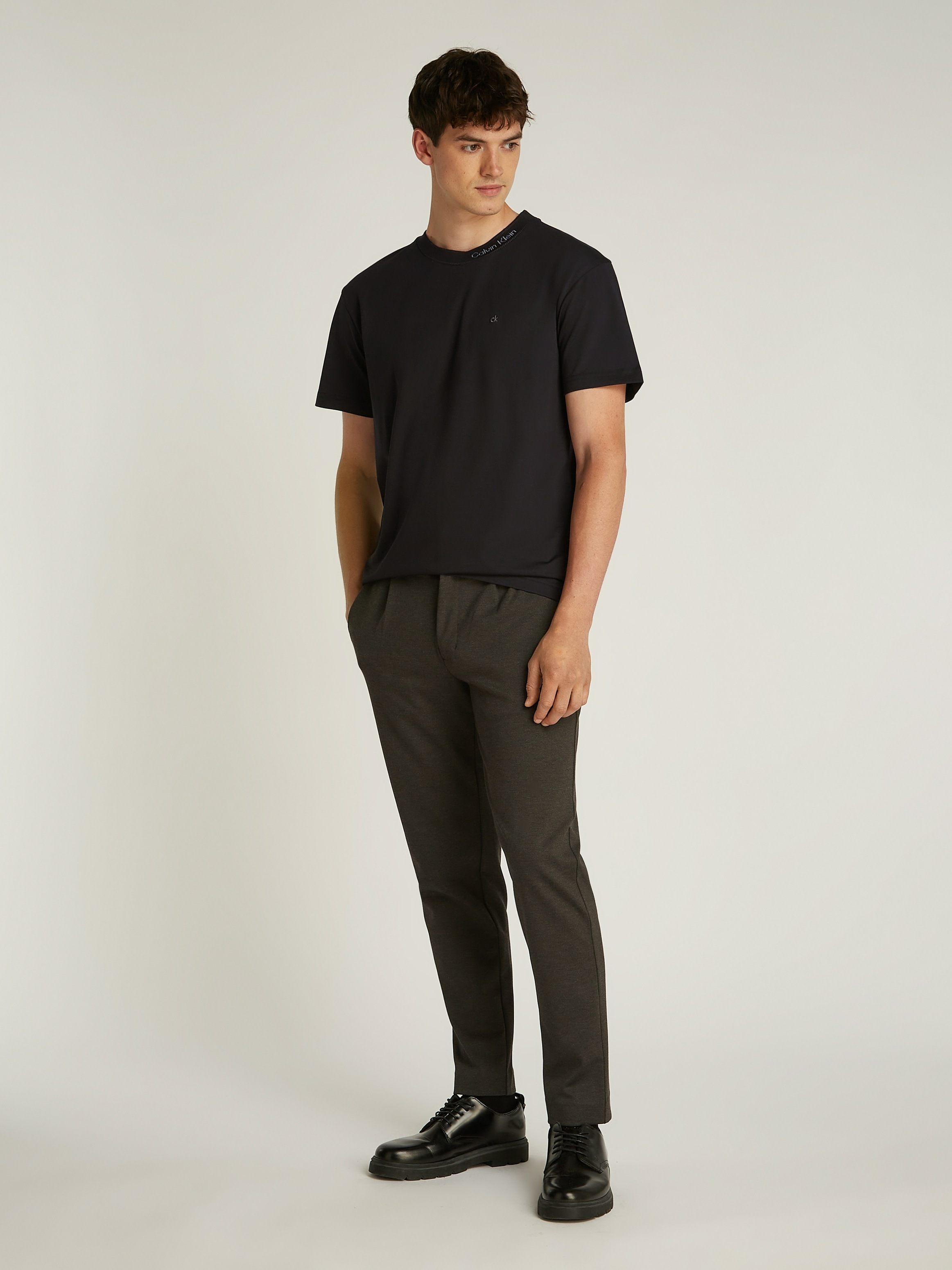 Calvin Klein T-Shirt »NECK LOGO T-SHIRT«, mit Logoprägung