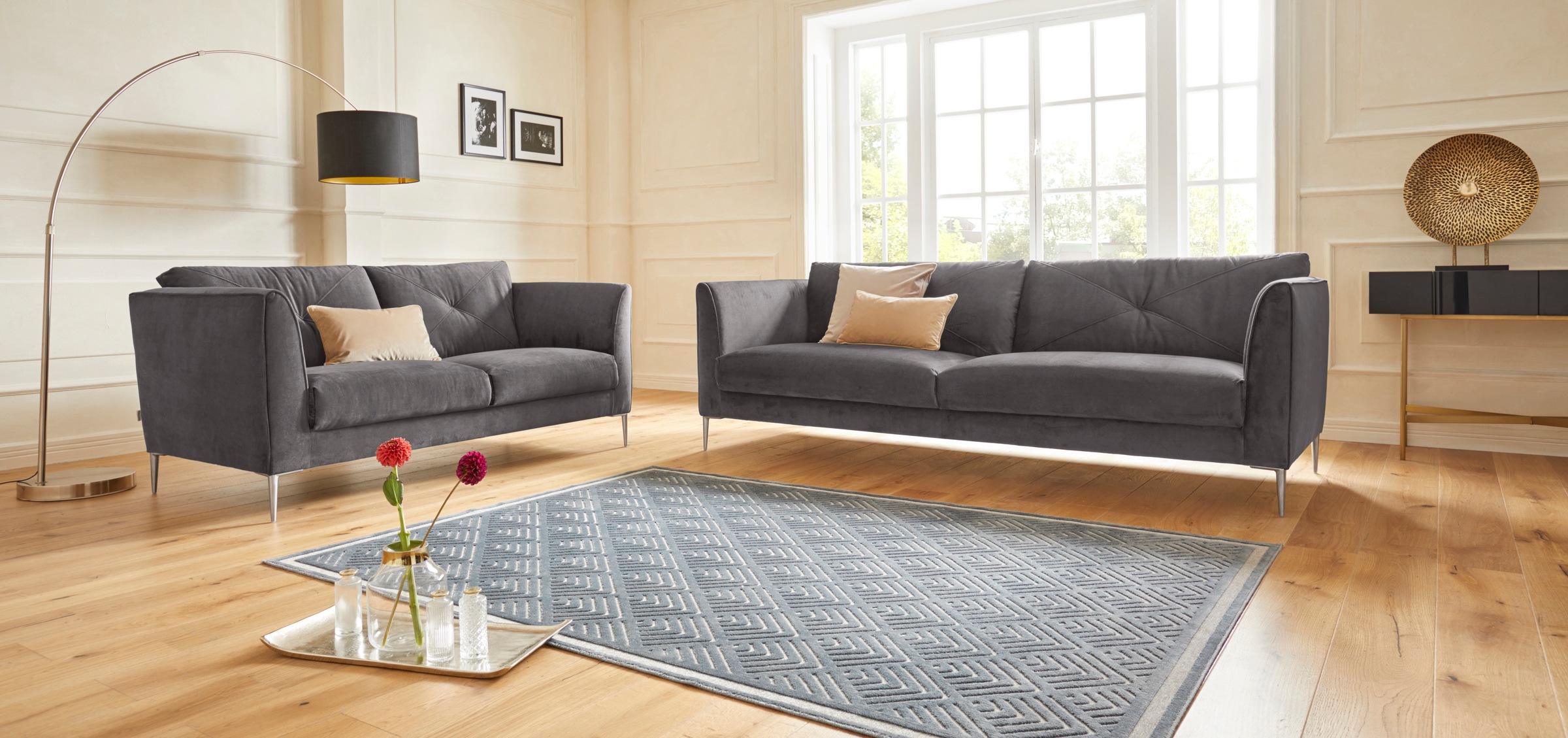 Guido Maria Kretschmer Home&Living 2,5-Sitzer »Chilltime, elegant und bequem, Komfortsitzhöhe 46cm, Breite 237cm«, mit eleganter Kreuznaht in den Rückenkissen, Breite 237 cm