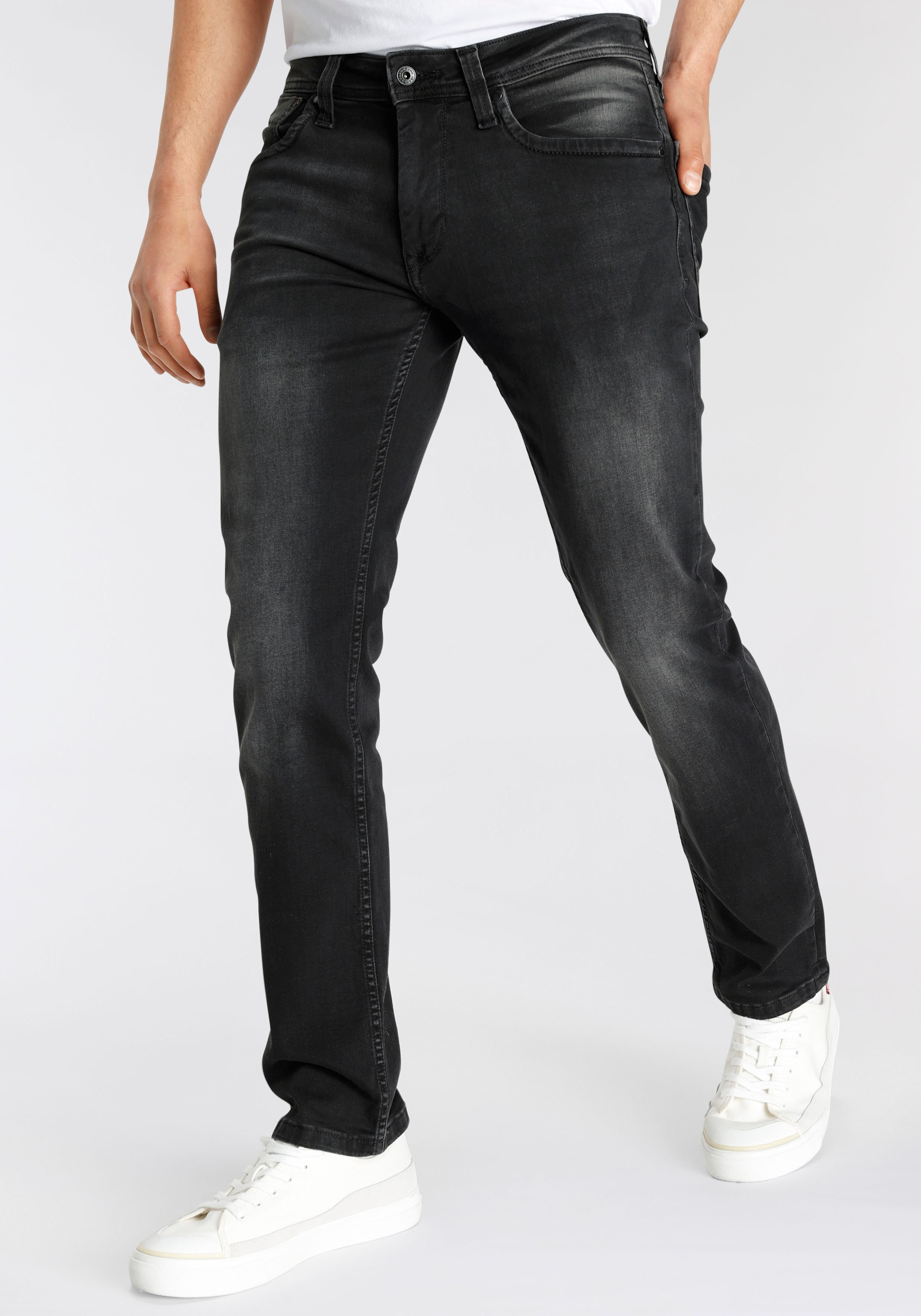 Regular-fit- „Cash“, Gr. 31 – Länge 34, washed black Länge 34