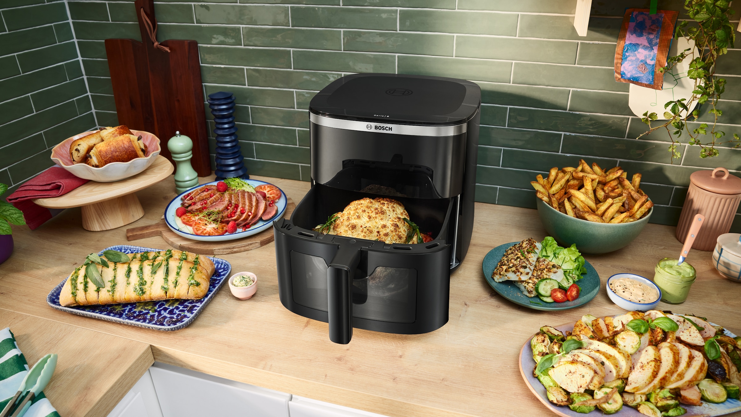 BOSCH Heißluftfritteuse »Air Fryer Serie 6, MAF671B0, 7,1l, Sichtfenster, 7 Programme, schwarz«, 1800 W, Innenlicht, Schüttelalarm, Korb spülm.geeignet, Heißluftfritteuse
