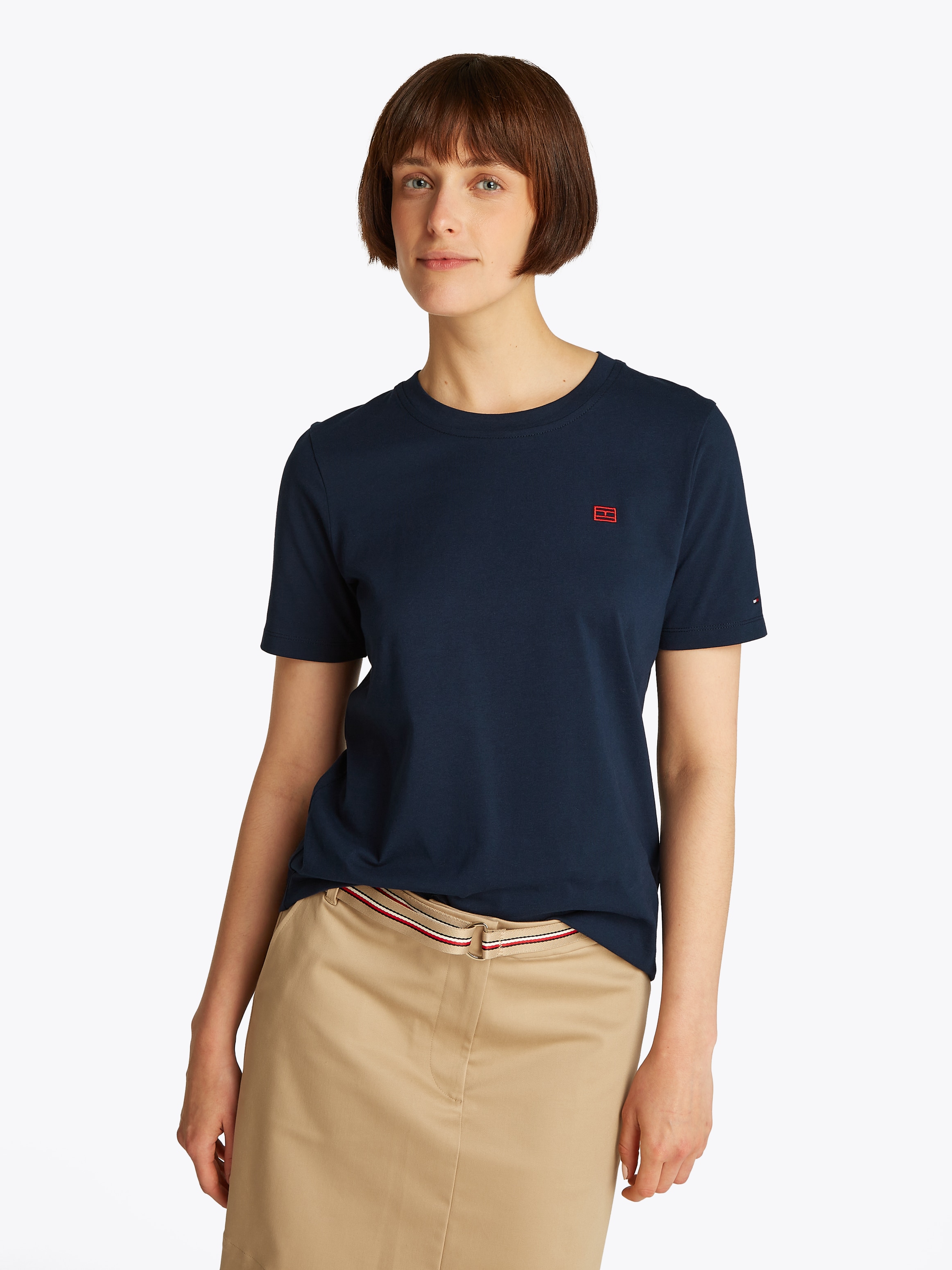 Tommy Hilfiger T-Shirt »REG CONTRAST FLAG SS TEE« mit Logostickerei