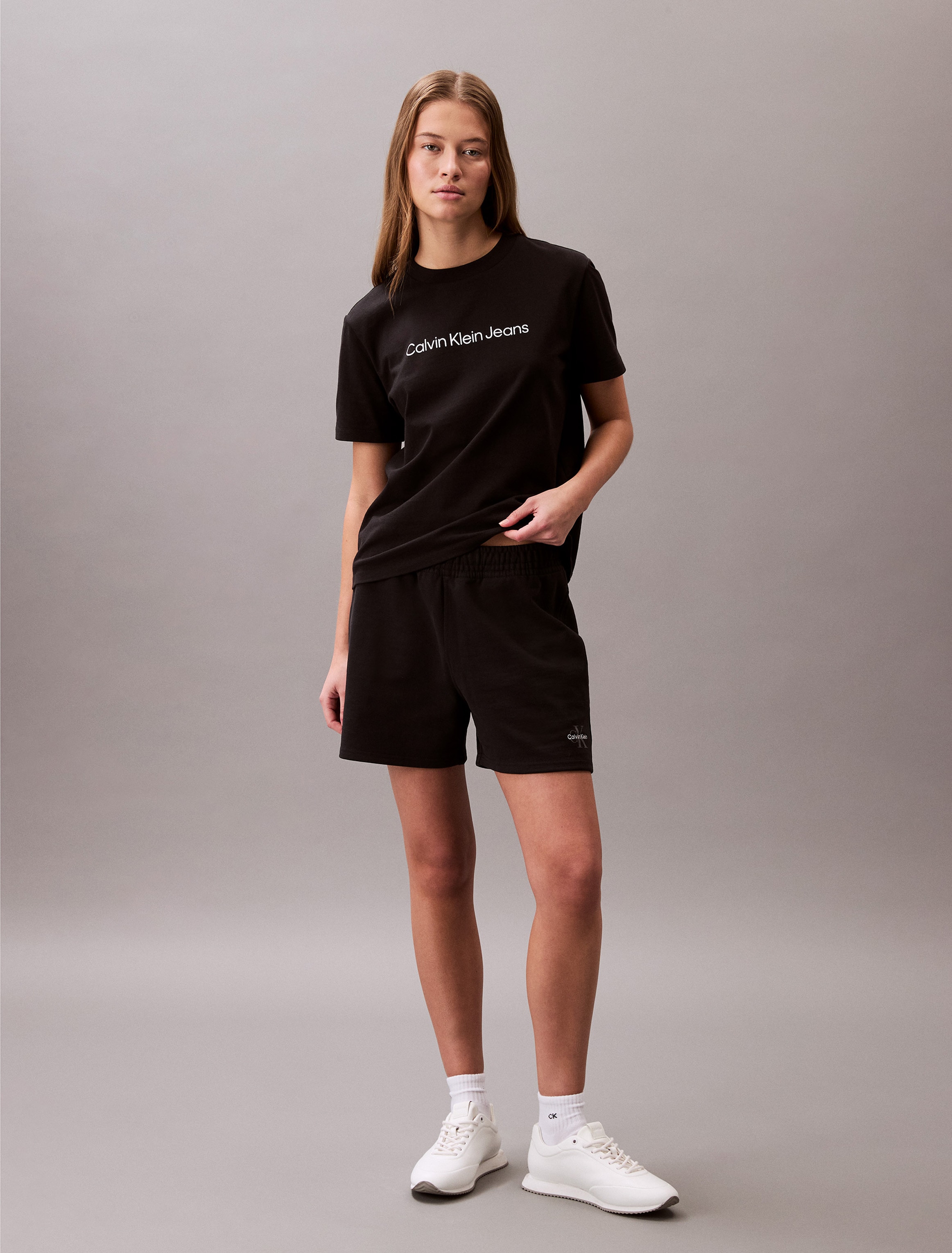 Calvin Klein Jeans Sweatshorts »MONOLOGO FRENCH TERRY SHORT«, Mit elastischem Bund