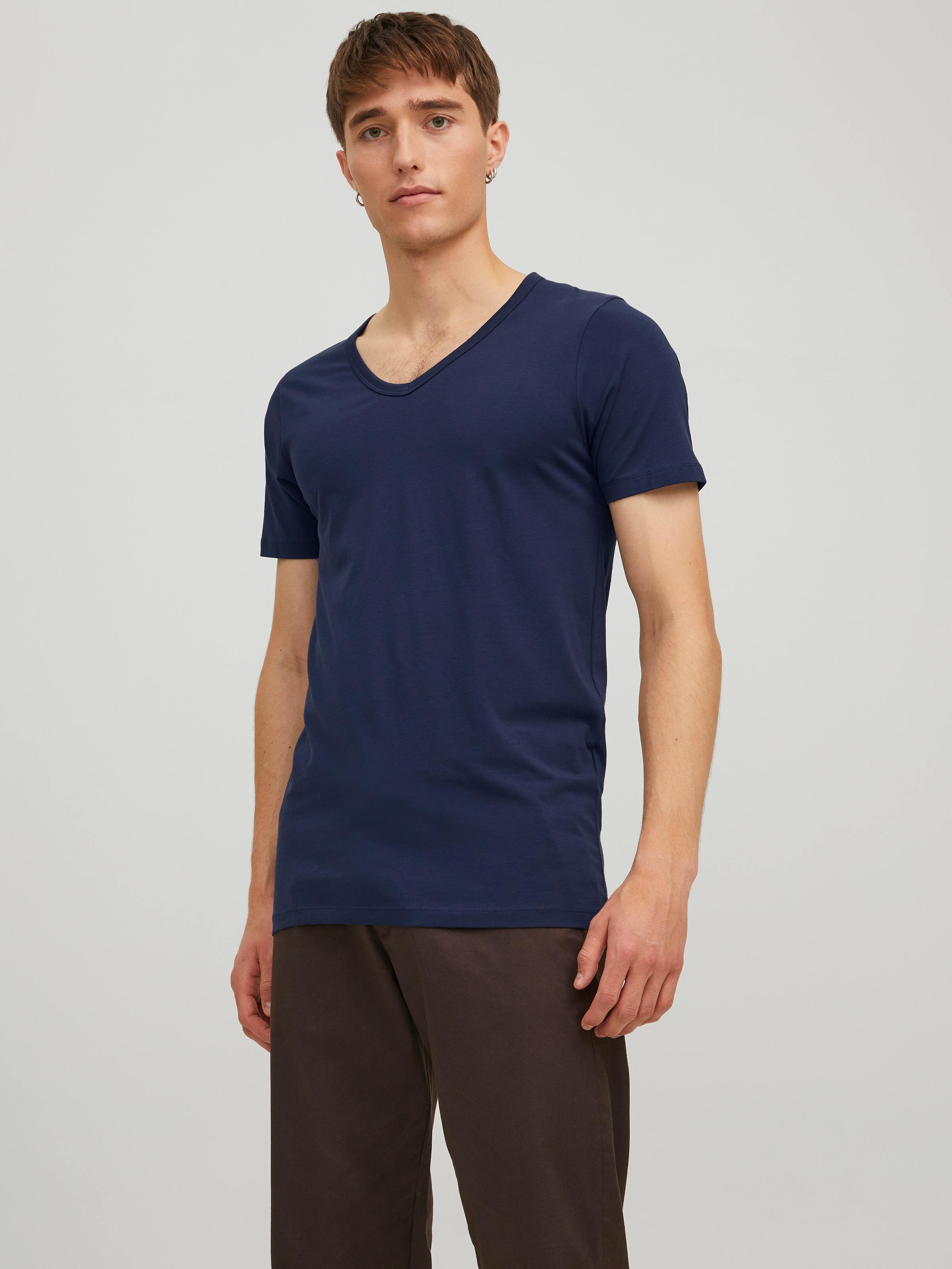 Jack & Jones T-Shirt »SLIM- FIT BASIC TEE V-NECK«, mit V-Ausschnitt
