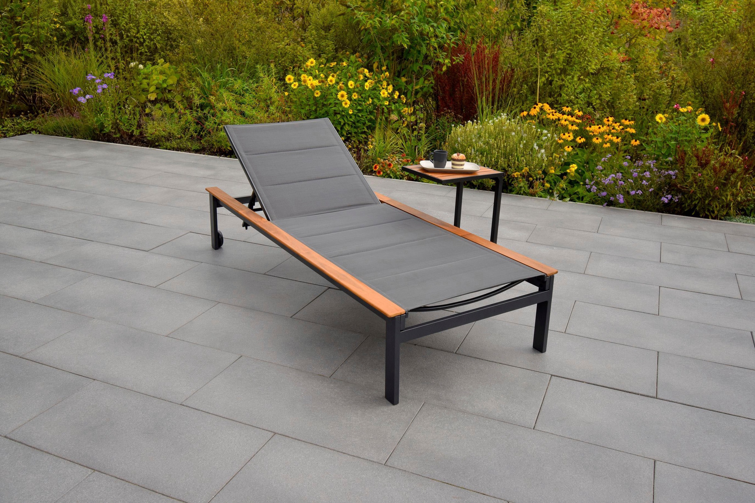 MERXX Gartenliege »Paxos« inkl. Beistelltisch graphit