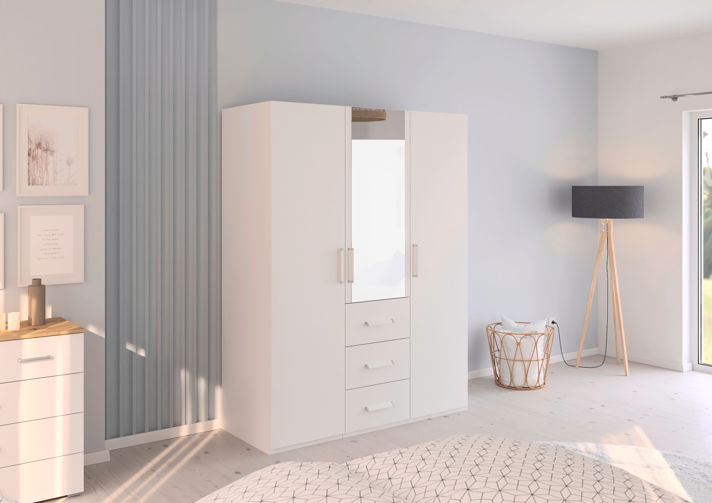 rauch Drehtürenschrank »Kleiderschrank Schrank Garderobe Schlafzimmerschrank EVELYN«, (in 2 Höhen 197 oder 210 cm erhältlich), in elegantem Stil mit Schubladen 3 Breiten und 2 Höhen MADE IN GERMANY