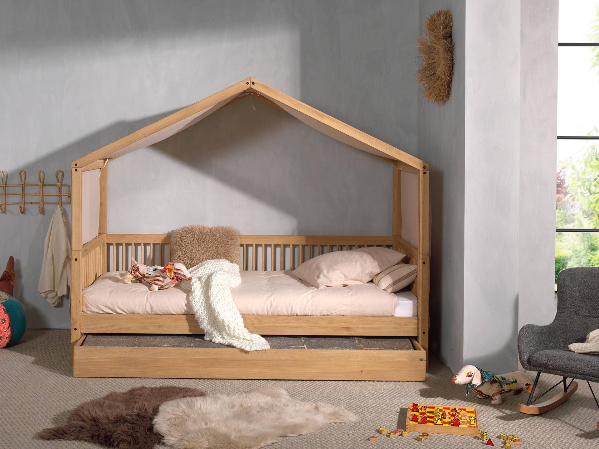 Home affaire Hausbett »Eiche massiv geölt, Made in Europe, langlebige Quali günstig online kaufen