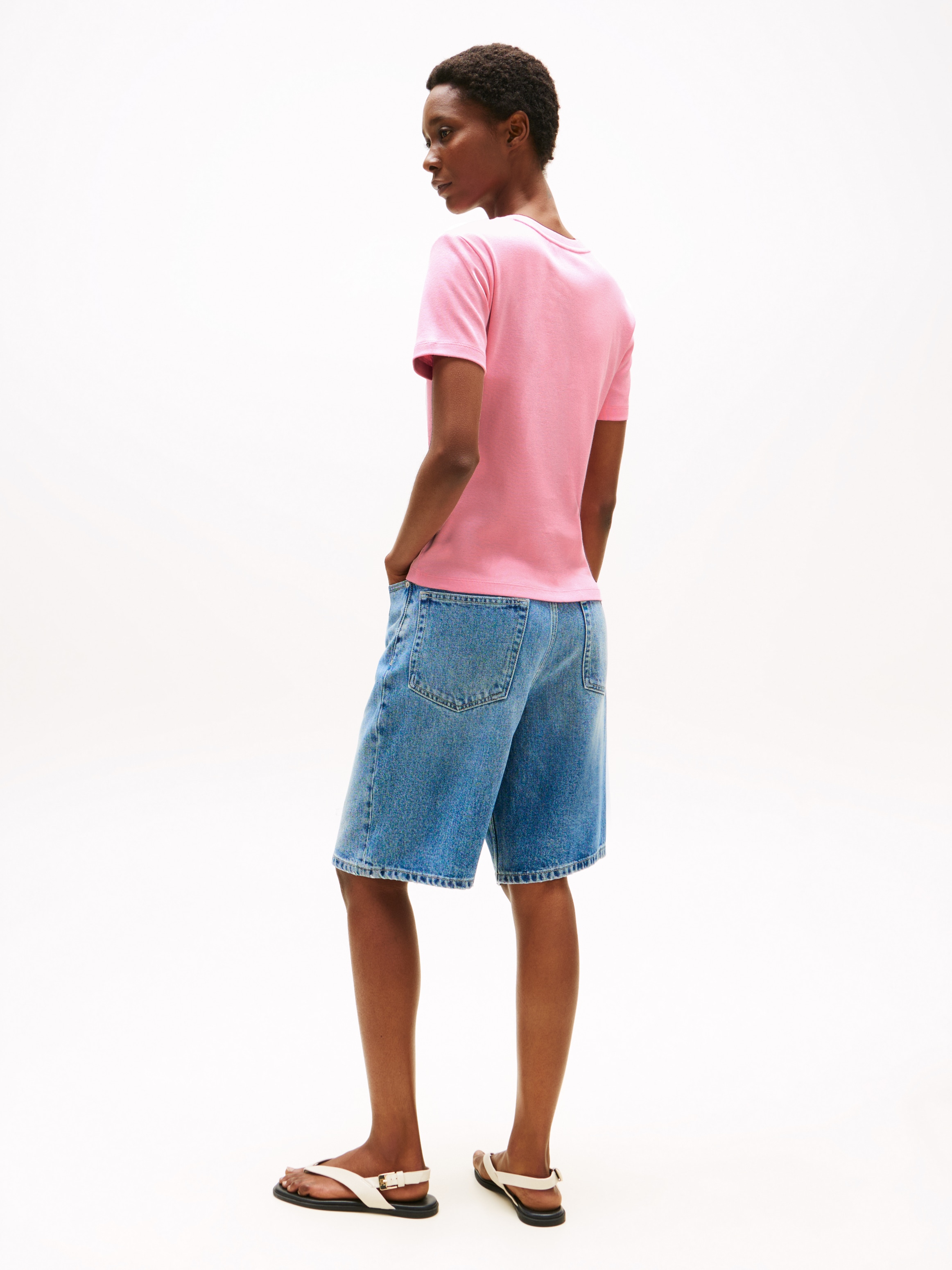 Tommy Hilfiger T-Shirt »SLIM CODY C-NK SS«, mit Logostickerei