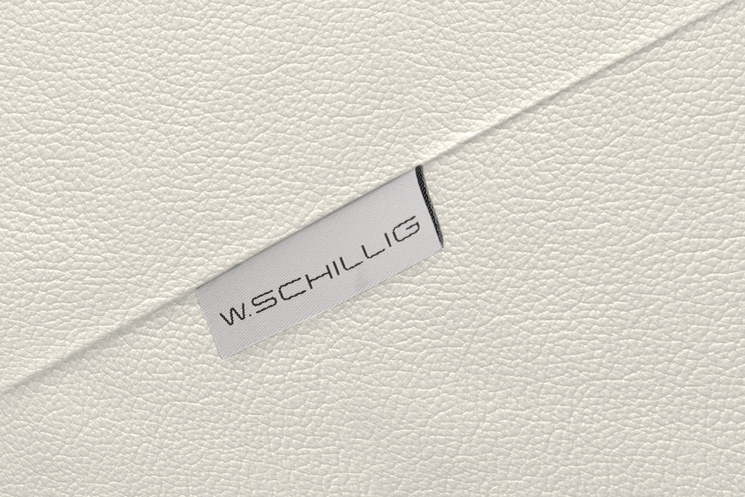 W.SCHILLIG Ecksofa »finn, Designsofa mit tollem Sitzkomfort, bequem, L-Form«, German Design Award 2016, Fußgestell Nussbaum natur, Breite 281 cm