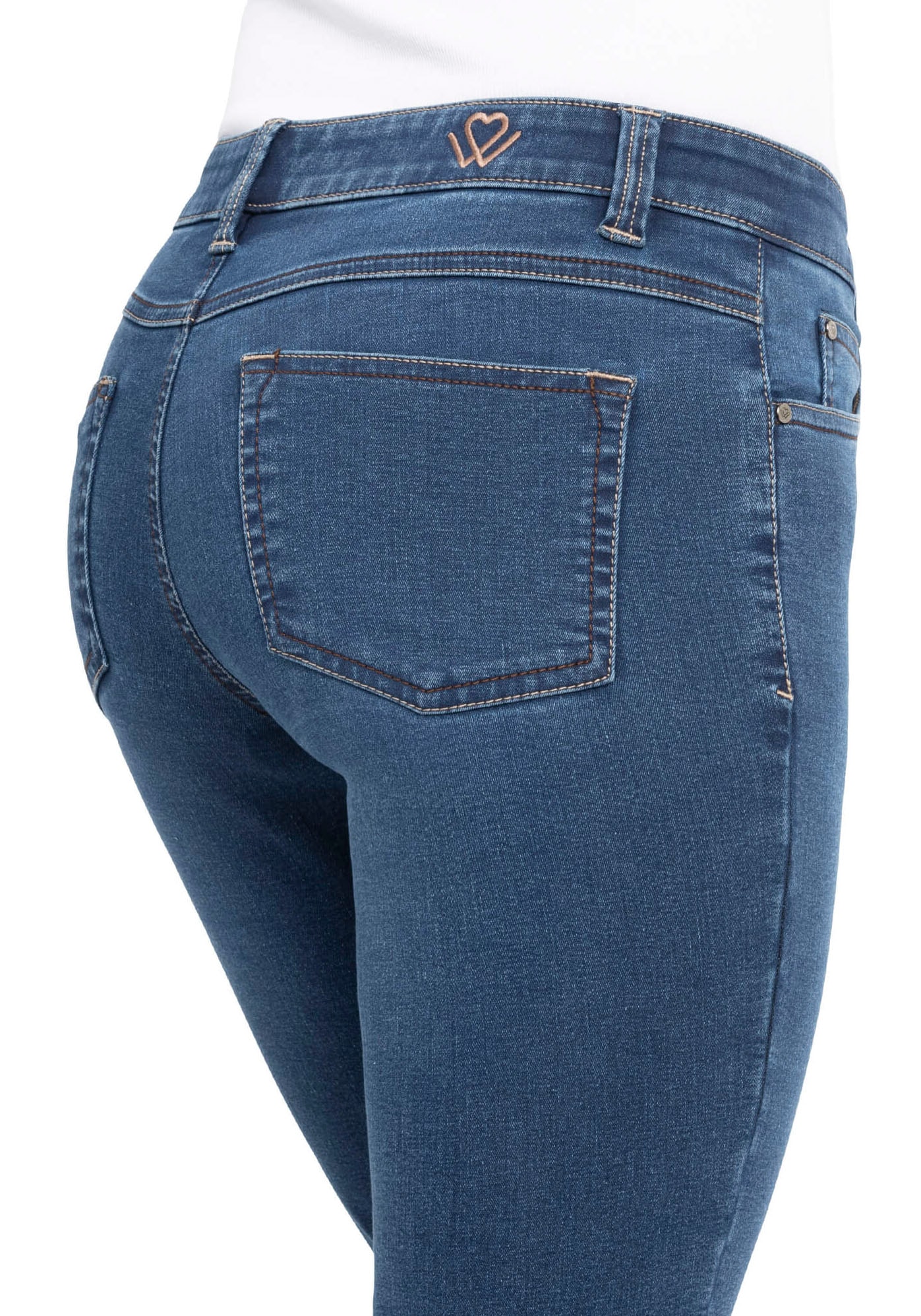 wonderjeans Skinny-fit-Jeans, Schmaler Skinny-Fit in hochelastischer Qualität