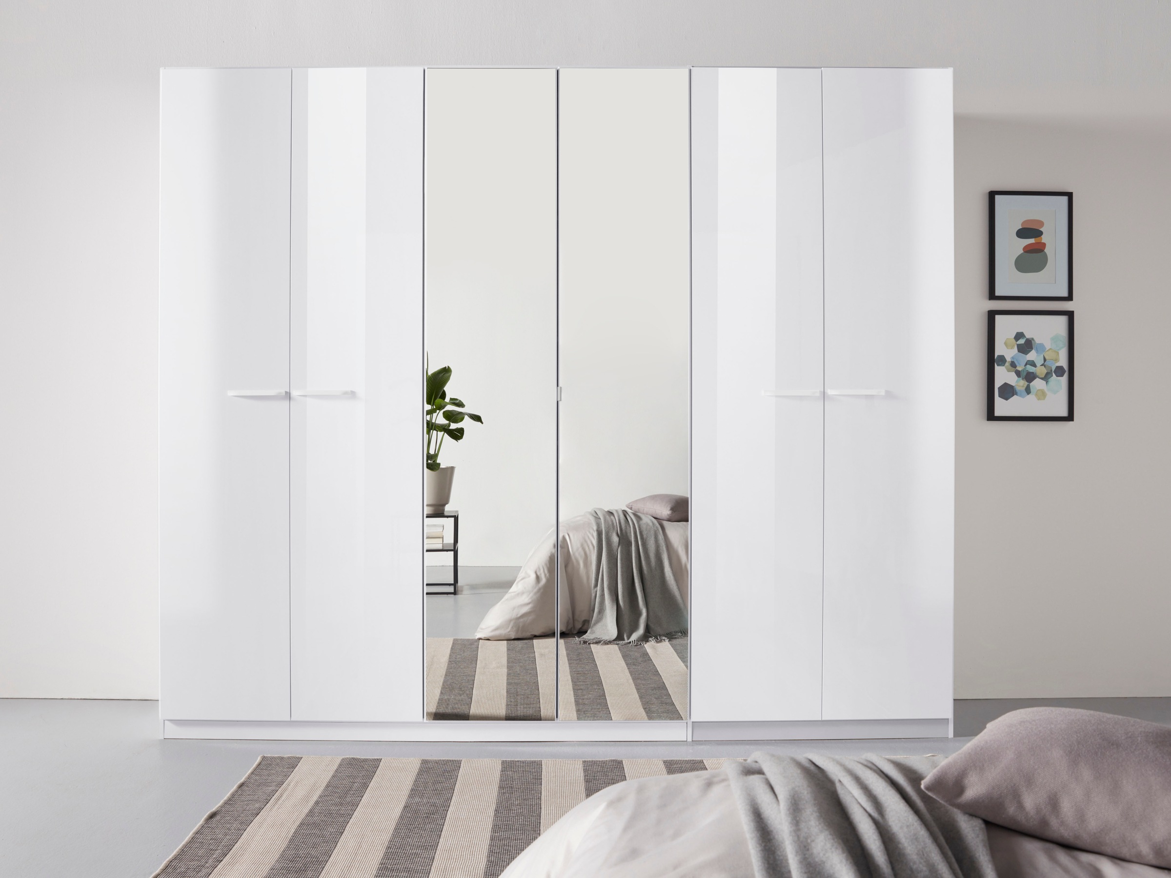 rauch Drehtürenschrank »Kleiderschrank Schrank Garderobe TOPSELLER OTELI inkl. Inneneinteilung«, mit 3 Innenschubladen extra Böden optional mit Spiegel MADE IN GERMANY