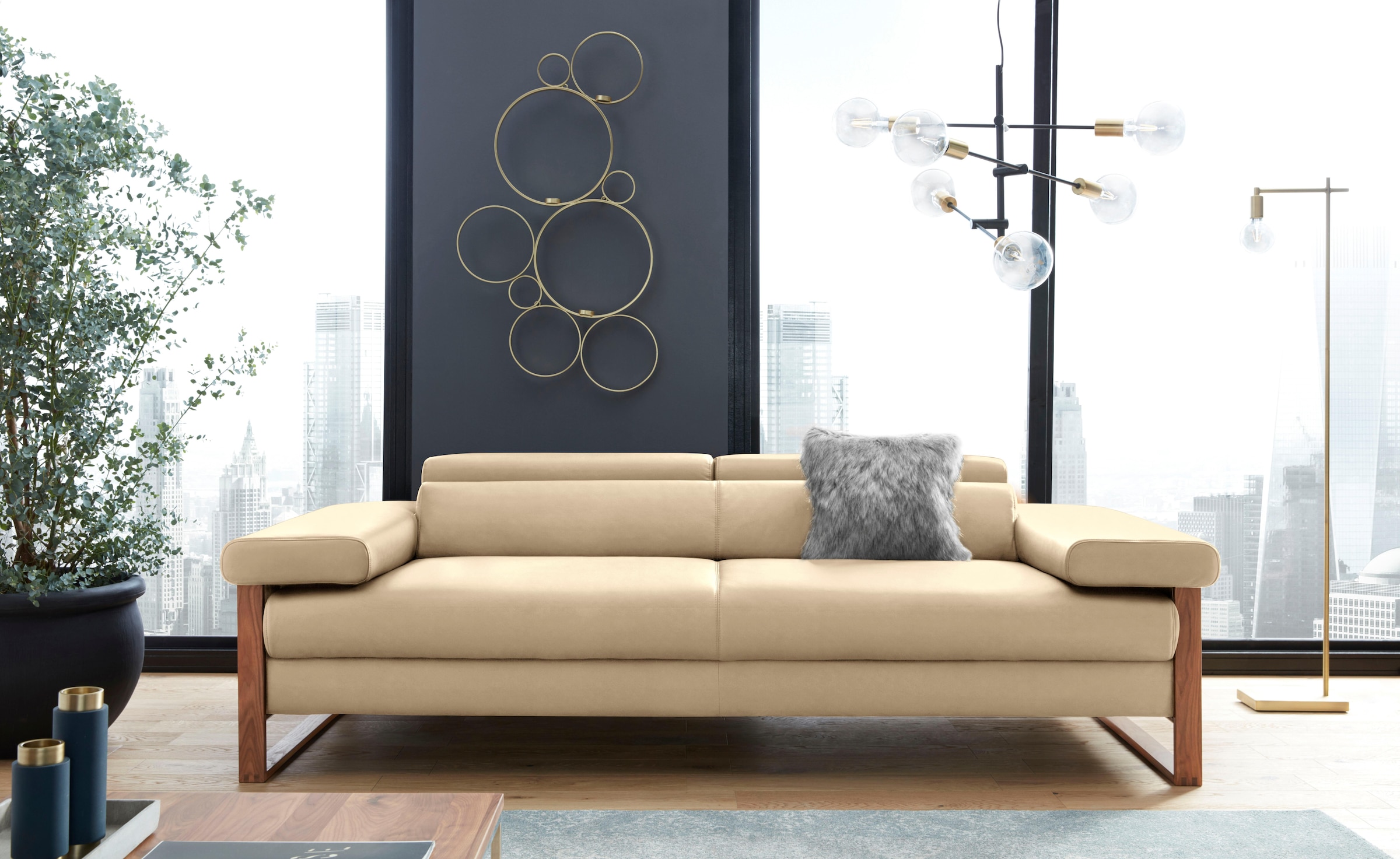 W.SCHILLIG 2,5-Sitzer »finn« German Design Award 2016, Fußgestell Nussbaum natur, Breite 230 cm