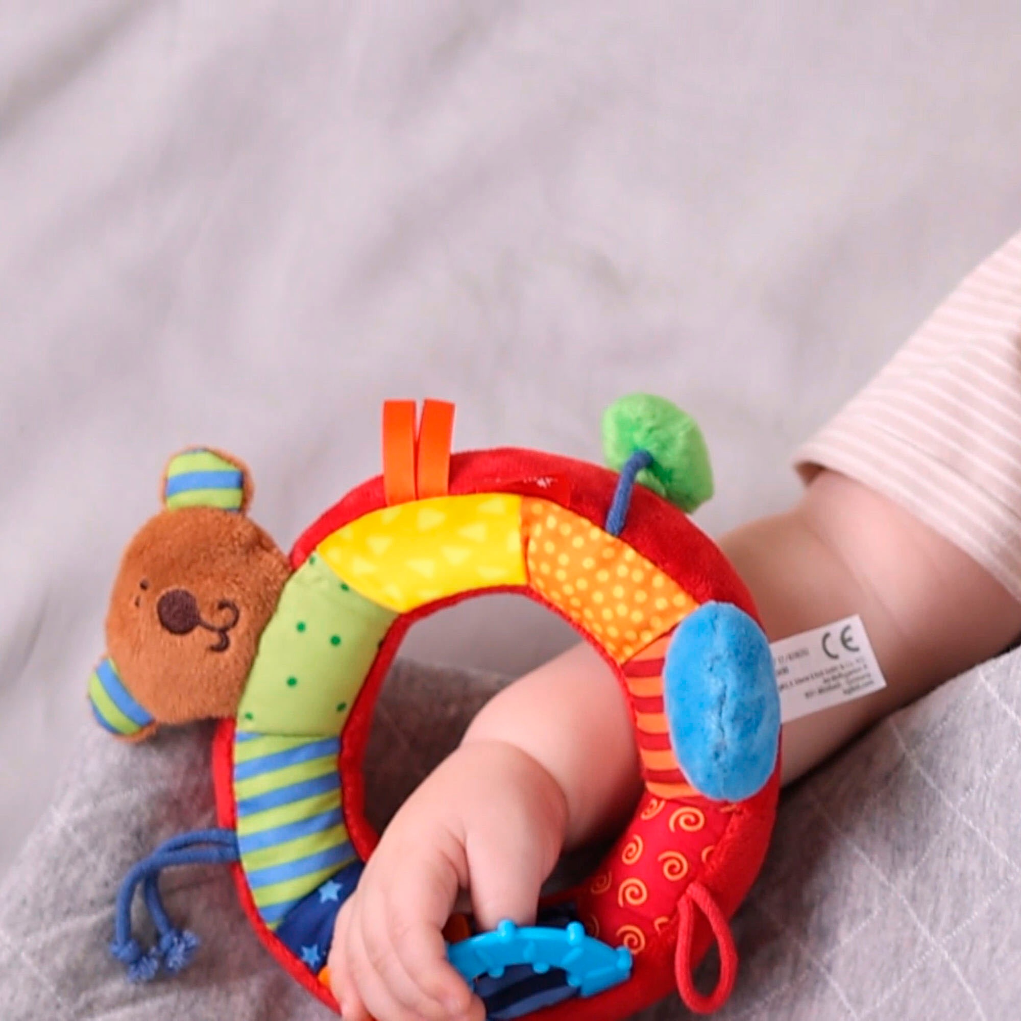 Sigikid Greifling »PlayQ, START Ringgreifling Bär«, mit Rassel