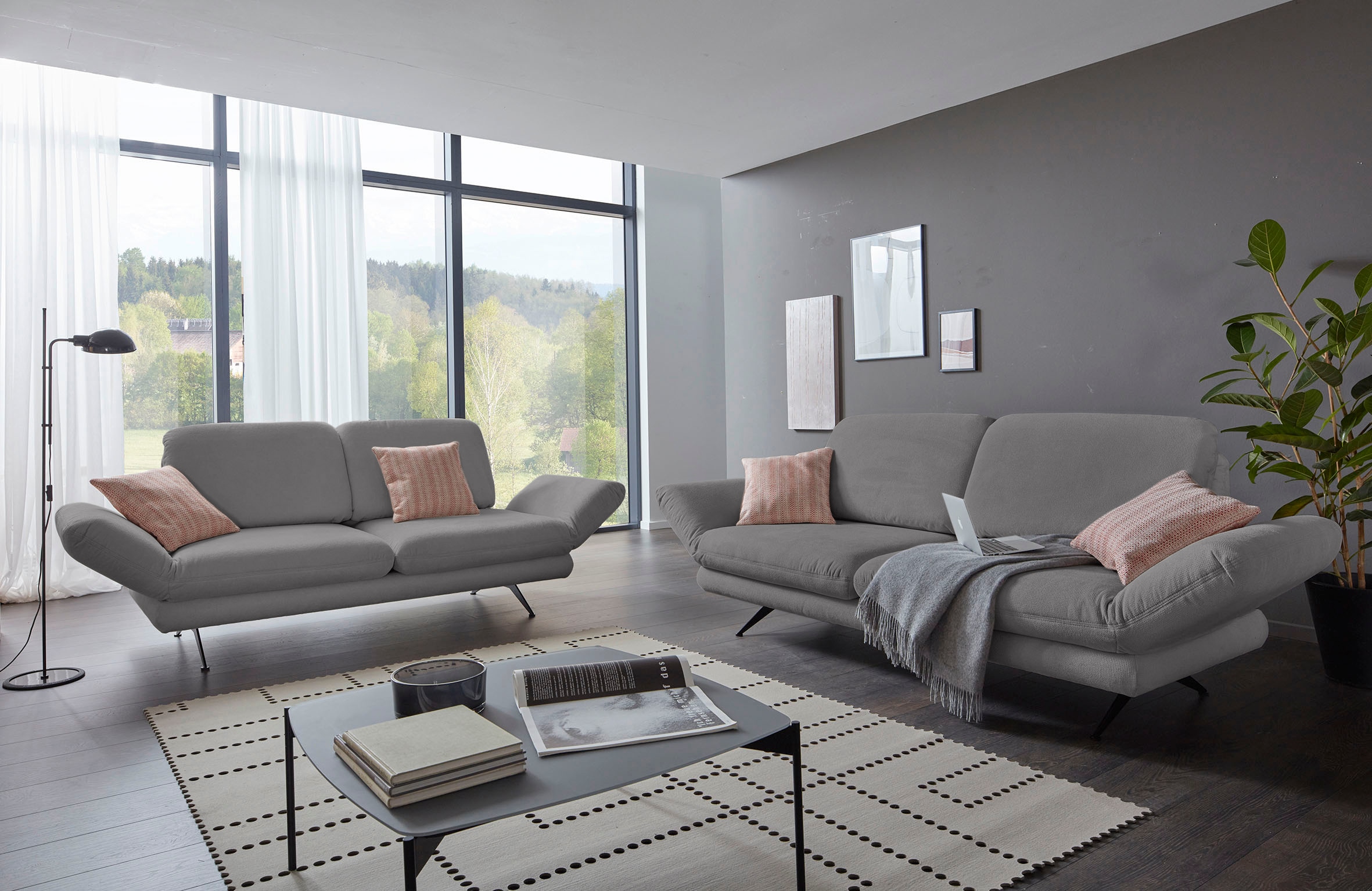 online Rückenverstellung wahlweise 2,5-Sitzer Places modernes Style of mit bestellen mit »Saletto«, Armlehnfunktion, Design