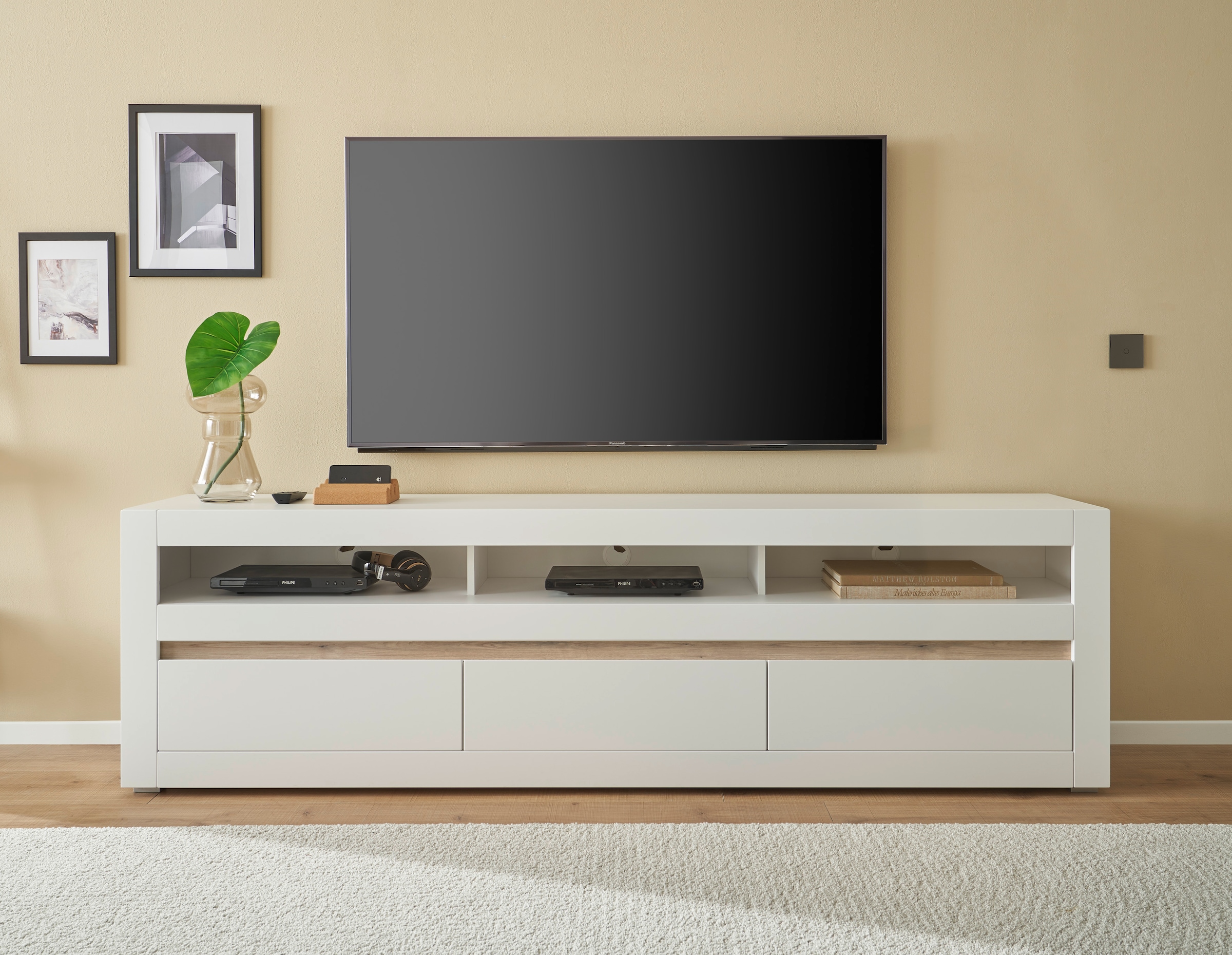 INOSIGN Lowboard »Chester, moderner TV-Unterschrank, Kommode mit Stauraum, Weiß Matt«, (1 St.), austauschbare Blende in Griffleiste, zeitloses Design, 217 cm breit