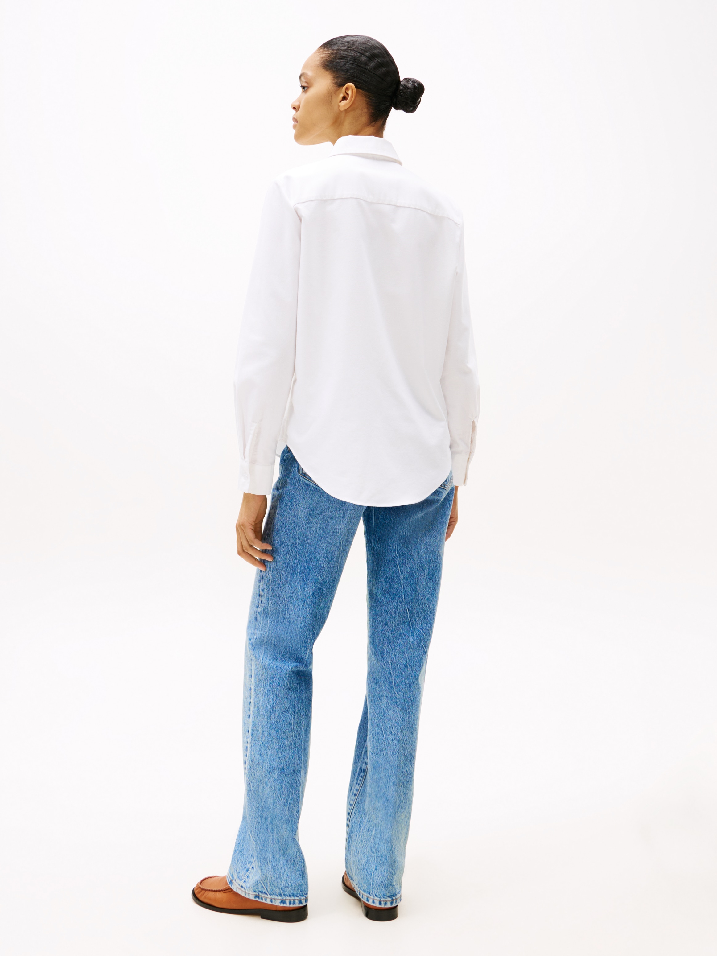 Tommy Hilfiger Hemdbluse »OXFORD RELAXED FIT SHIRT mit Hemdblusenkragen und Stickerei« mit Streifen