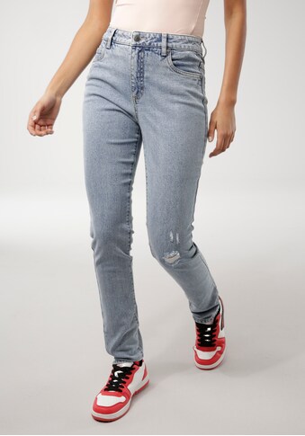KangaROOS 5-Pocket-Jeans »BOYFRIEND«, mit Destroyed-Effekt - NEUE KOLLEKTION kaufen