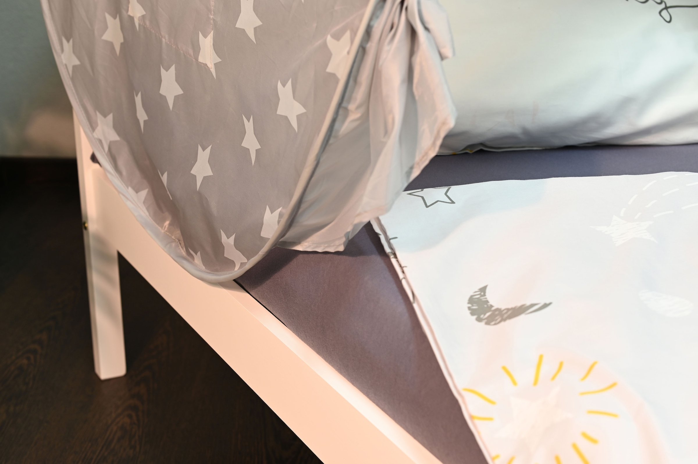 Knorrtoys® Betttunnel »Bettzelt, Grey White Stars«