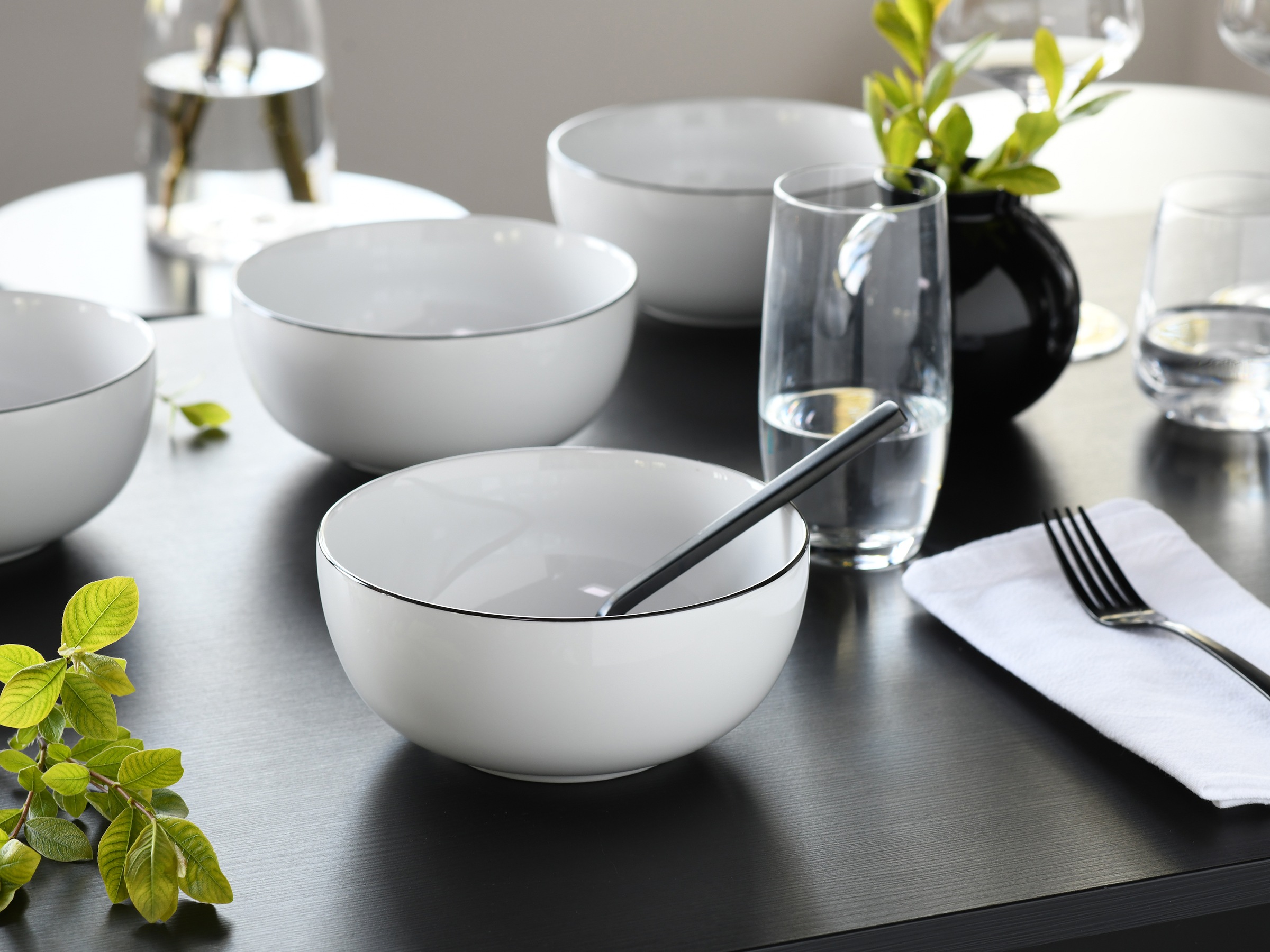 CreaTable Schale »Allround Black Line, Buddha Bowl 16 cm 4-tlg«, 4 tlg., aus Porzellan, Daily Use, Zeitlos