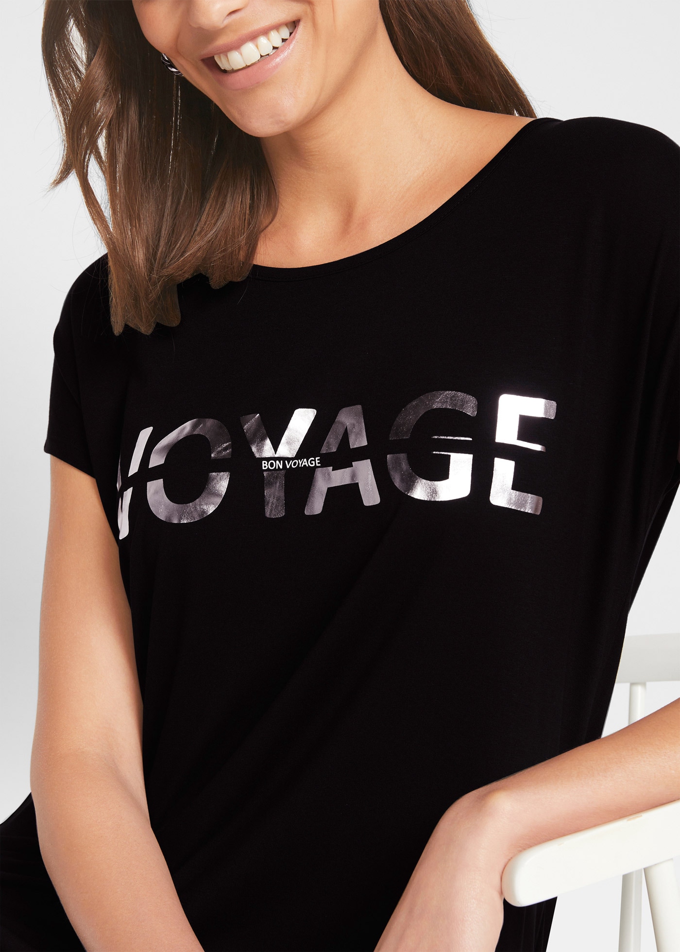 bonprix Longshirt lässiger Schnitt, Kurzarm, mit Metallic-Druck