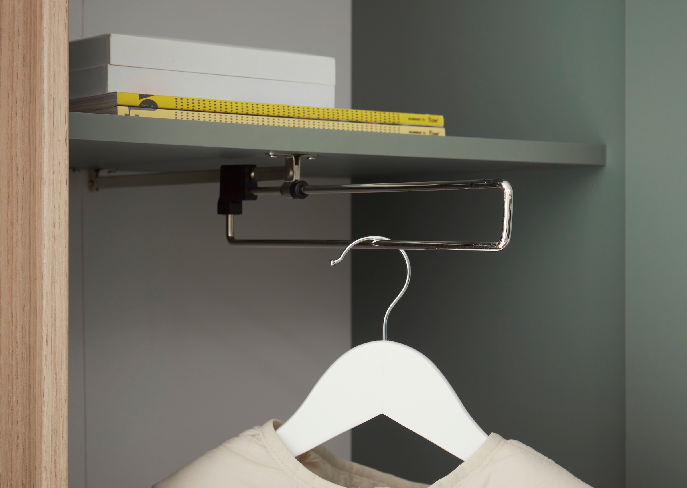 INOSIGN Garderoben-Set »GIRON/CiTY, moderne Garderobe, Komplettset mit viel Stauraum«, (Komplett-Set, 4 St.), enthält Garderobenschränke, Paneel & Schuhbank +Sitzkissen