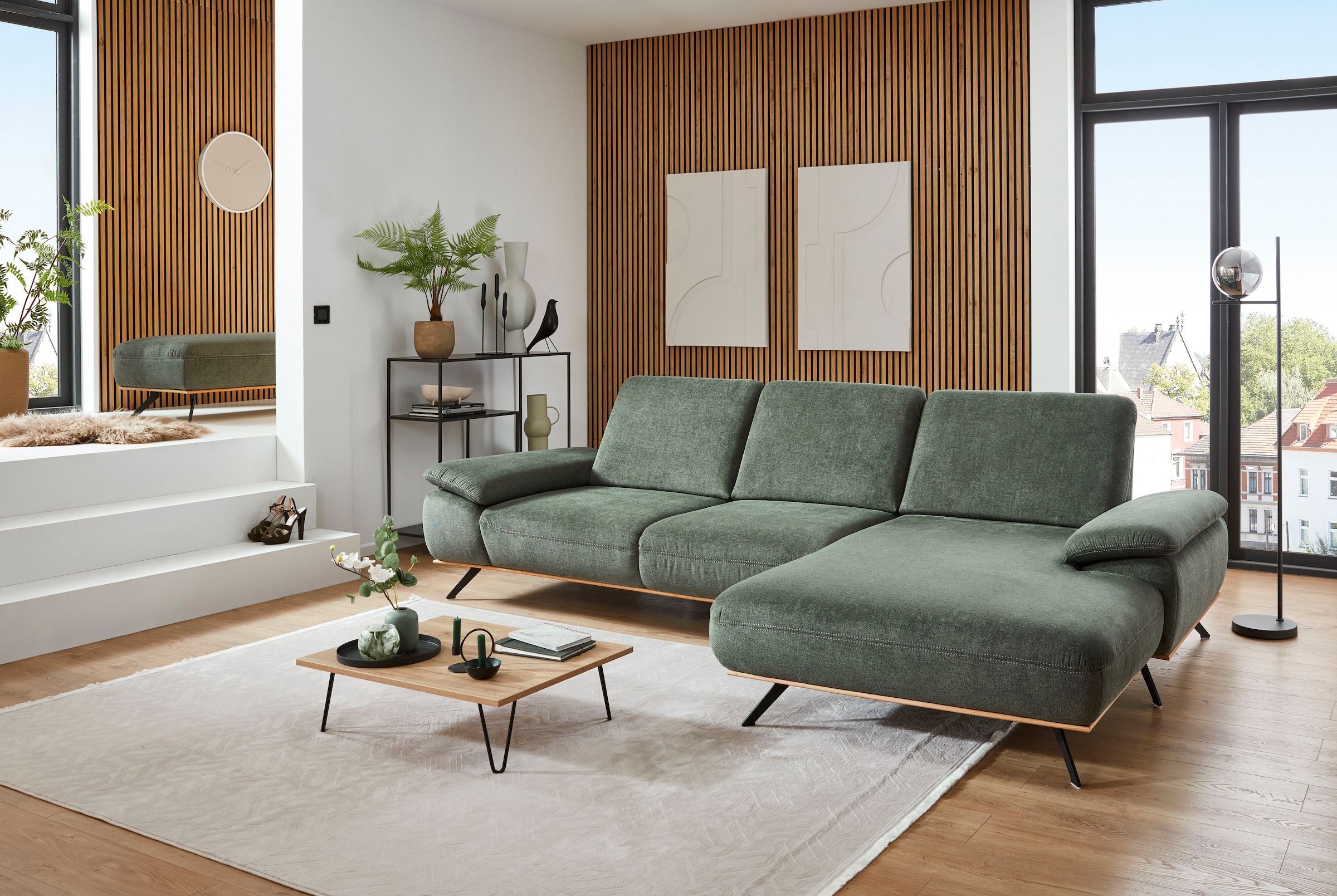 Die PlanBar Ecksofa »ZE-EM18063, Breite 322 cm« wahlweise mit Sitztiefen- und Armteilverstellung