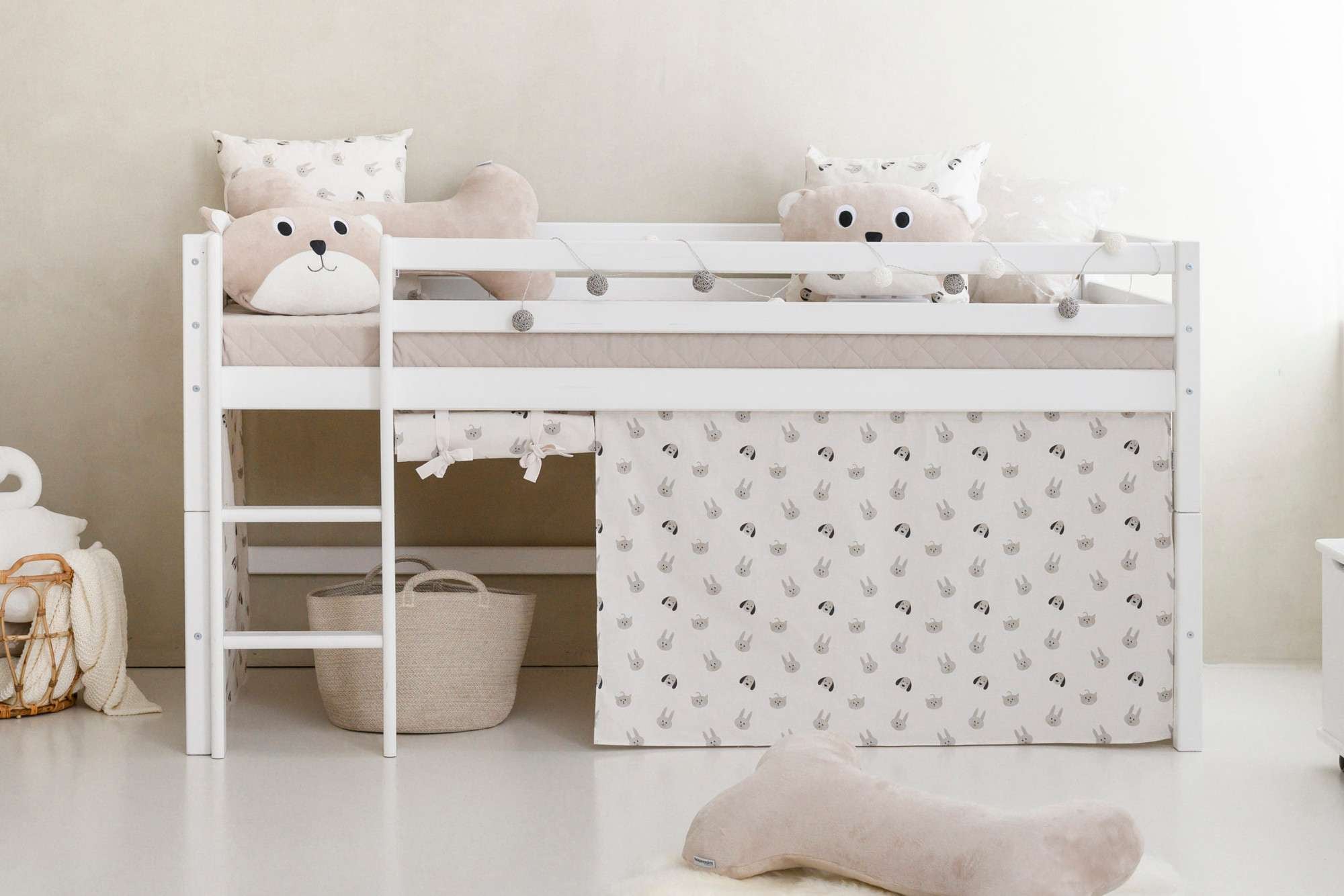 Hoppekids Hochbett »ECO Dream, Kinderbett, Spielbett, Halbhohes Bett aus Massivholz«, inkl. Vorhang-Set Creator, Bettgröße & Matratze wählbar