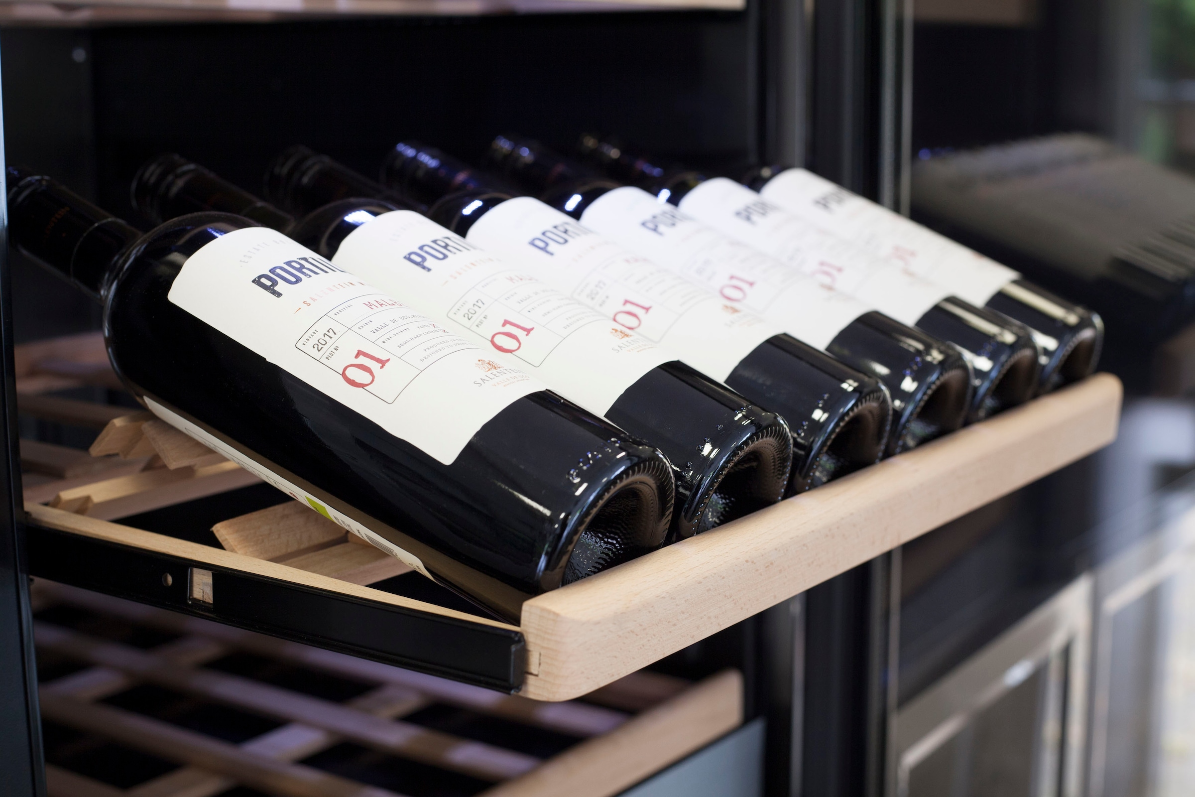 Caso Weinkühlschrank »730« für 180 Stk. Standardflaschen á 075l WineComfort 1800 Smart