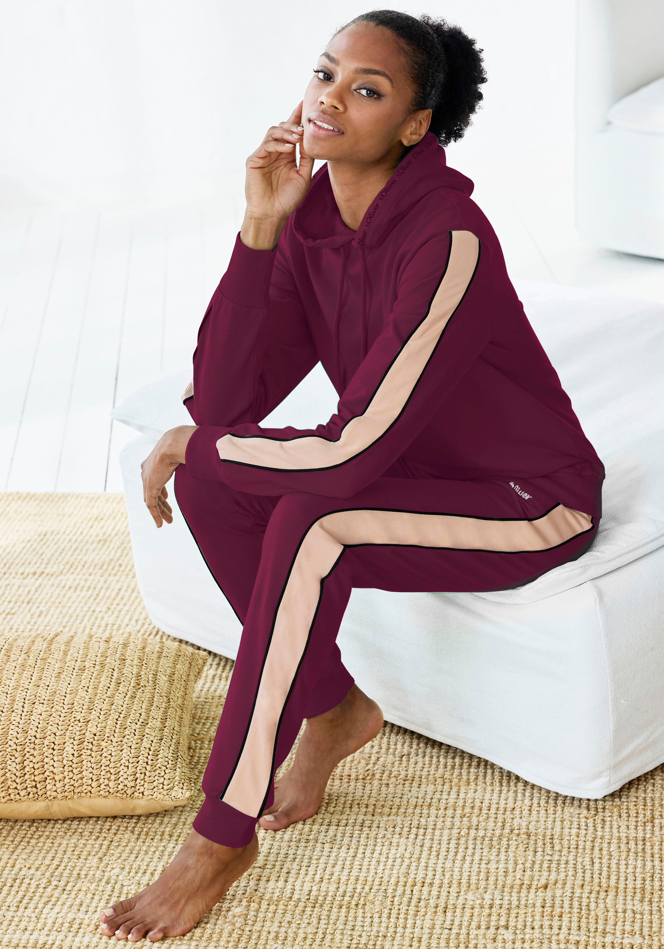 s.Oliver Sweathose, mit Seitenstreifen und Pipings, Loungewear