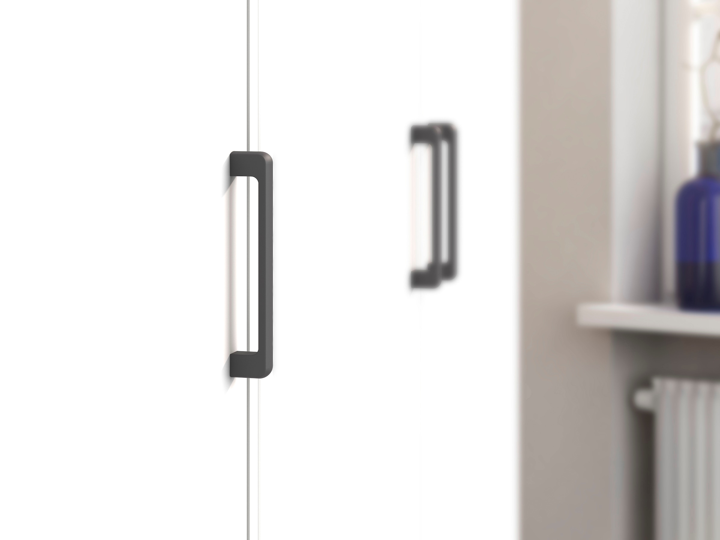 rauch Kleiderschrank »VOYAGER Otto´s Choice Garderobe Wäscheschrank TOPSELLER Schlafzimmer« in 3 verschiedenen Ausstattungen BASIC/CLASSIC/PREMIUM,  mit 2 modernen Griffvarianten, viel Stauraum MADE IN GERMANY